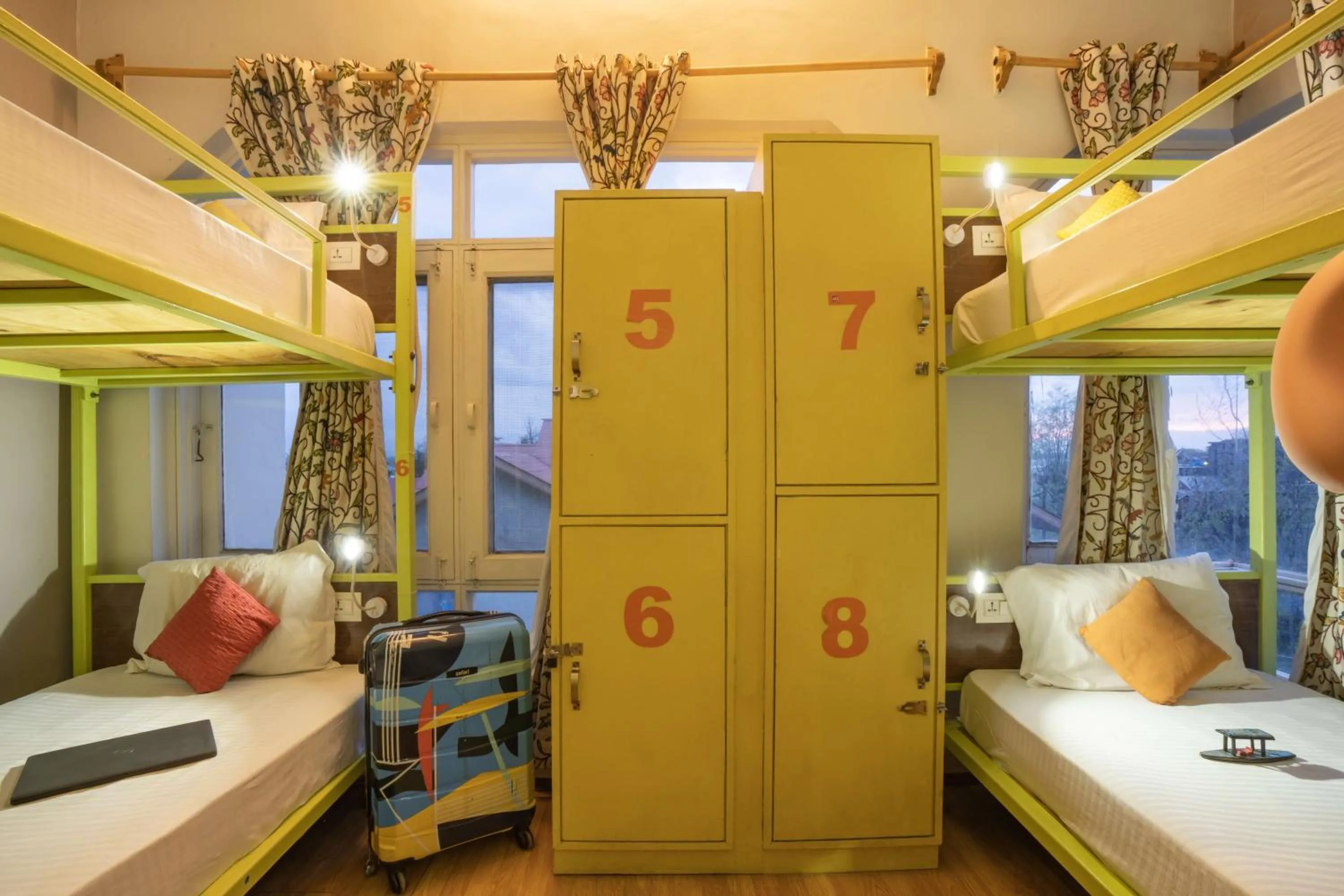 bunk bed, Bed in Zostel Srinagar