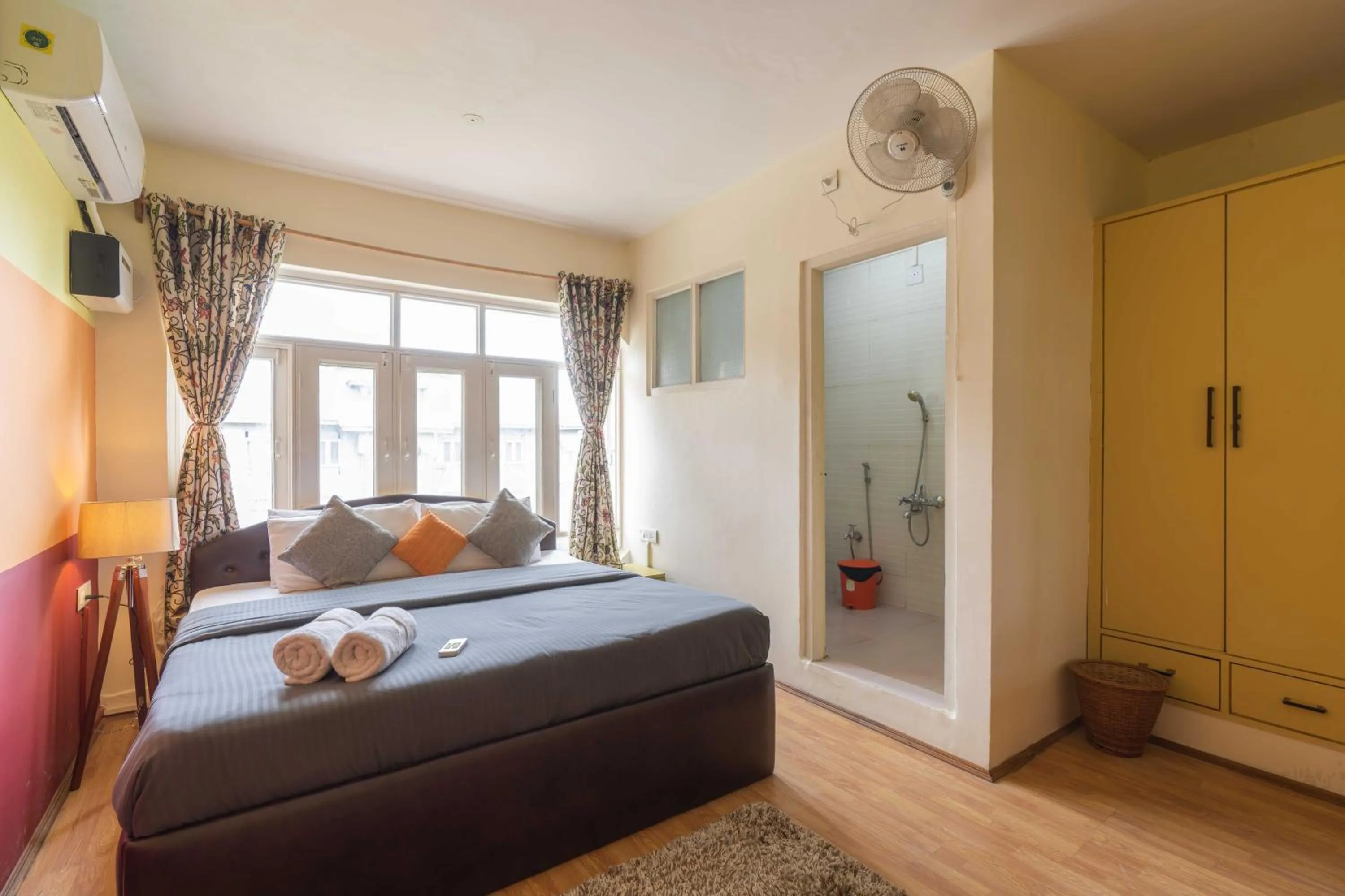 Bed in Zostel Srinagar