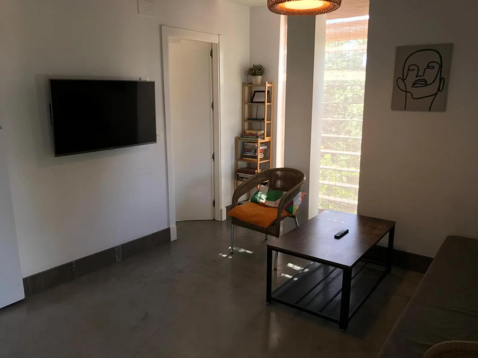 Living room in Urban House Siurot 33