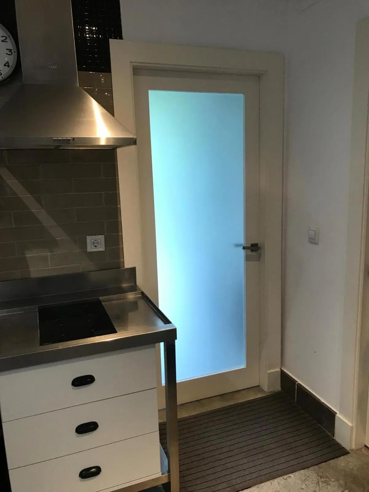 Kitchen or kitchenette in Urban House Siurot 33