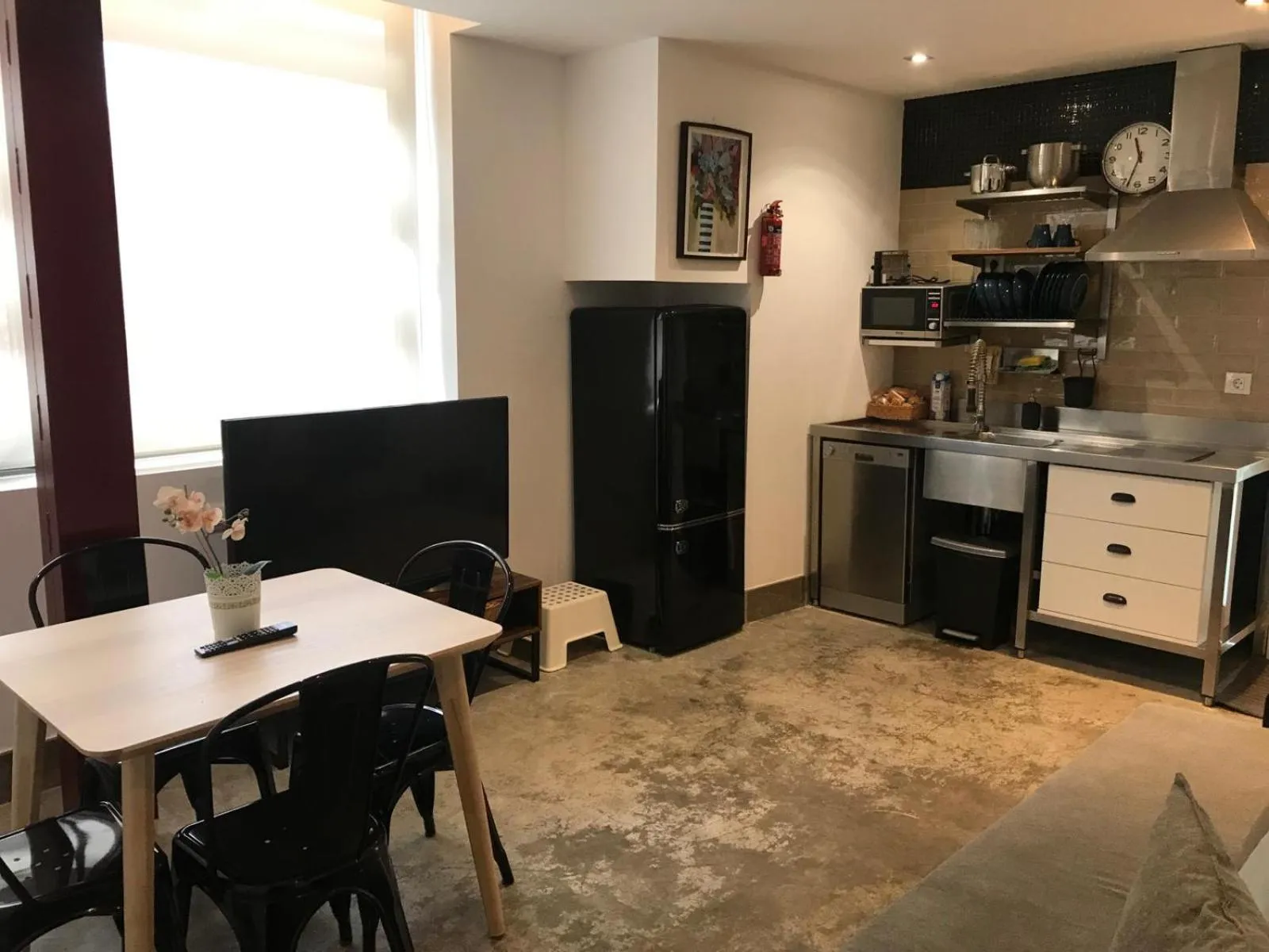 Kitchen or kitchenette in Urban House Siurot 33