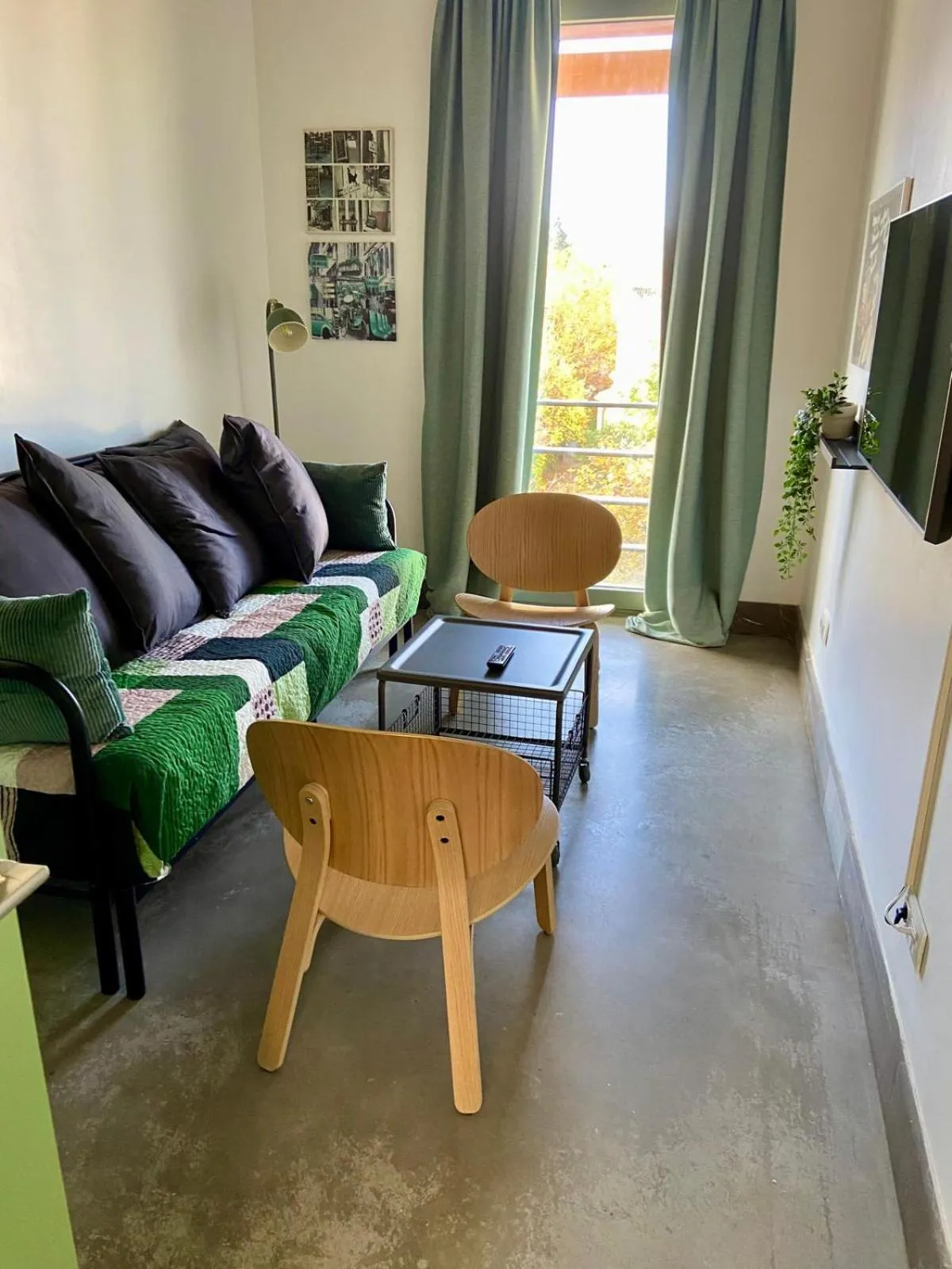 Living room in Urban House Siurot 33