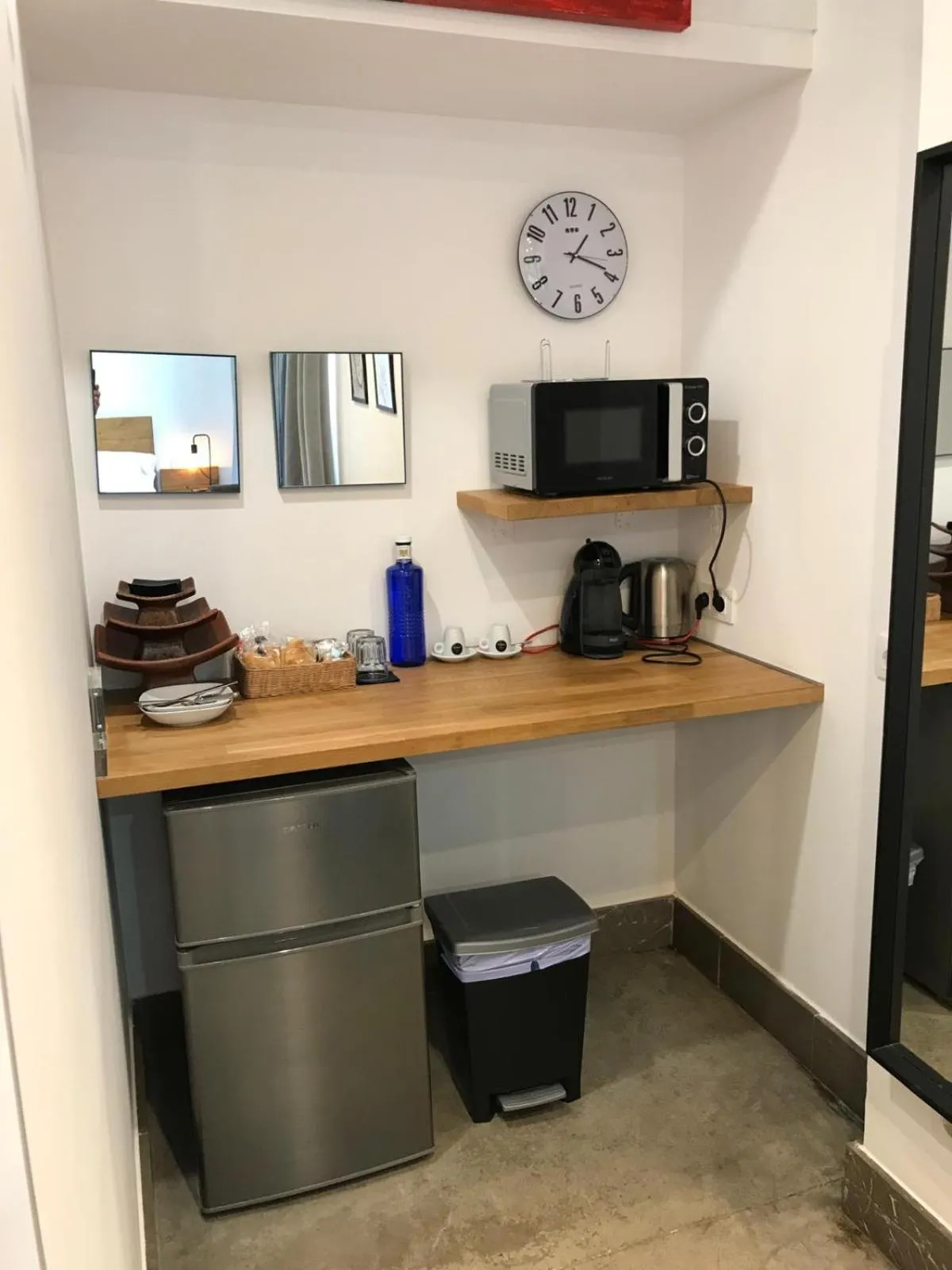 minibar in Urban House Siurot 33