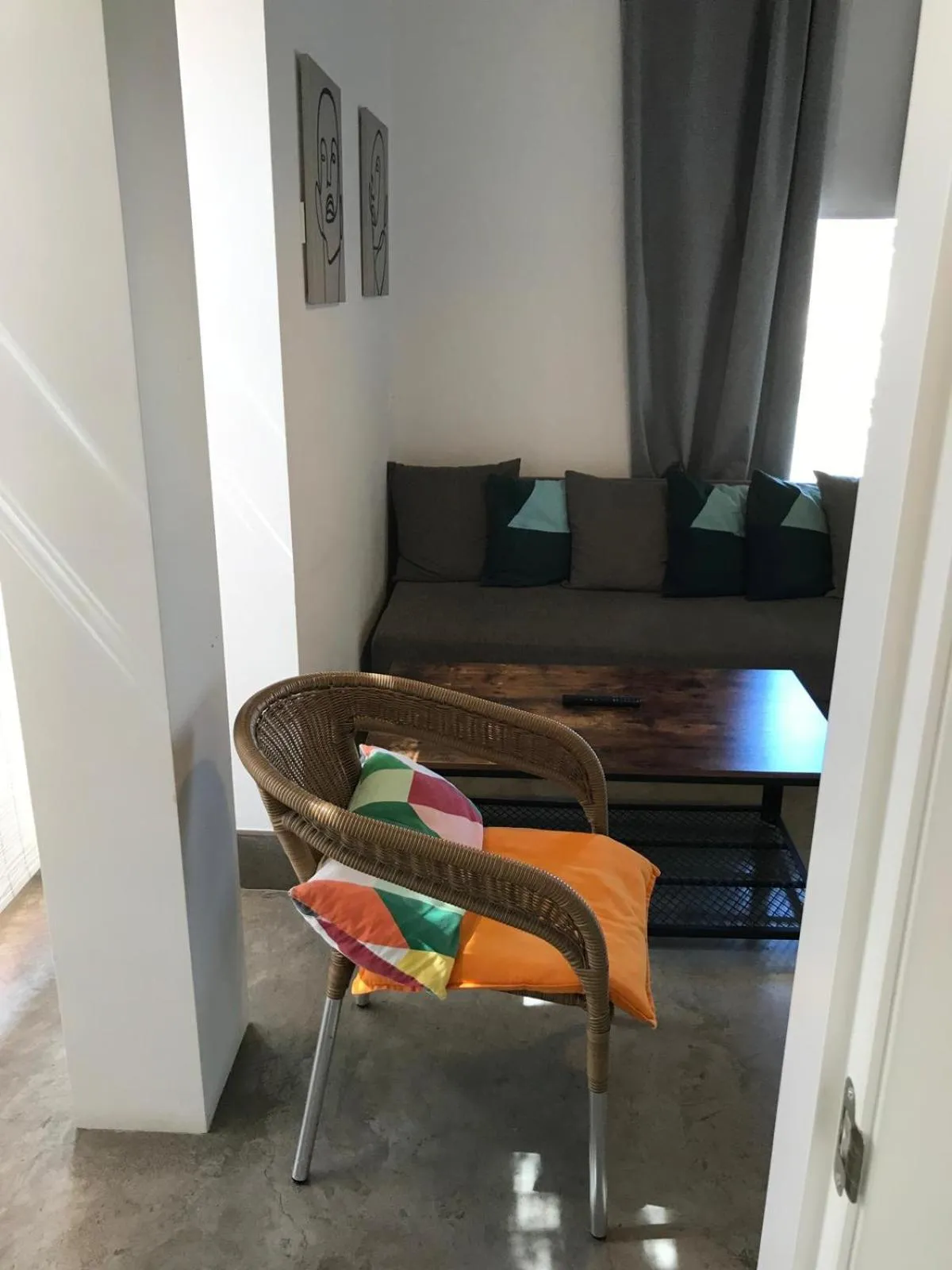 Living room in Urban House Siurot 33