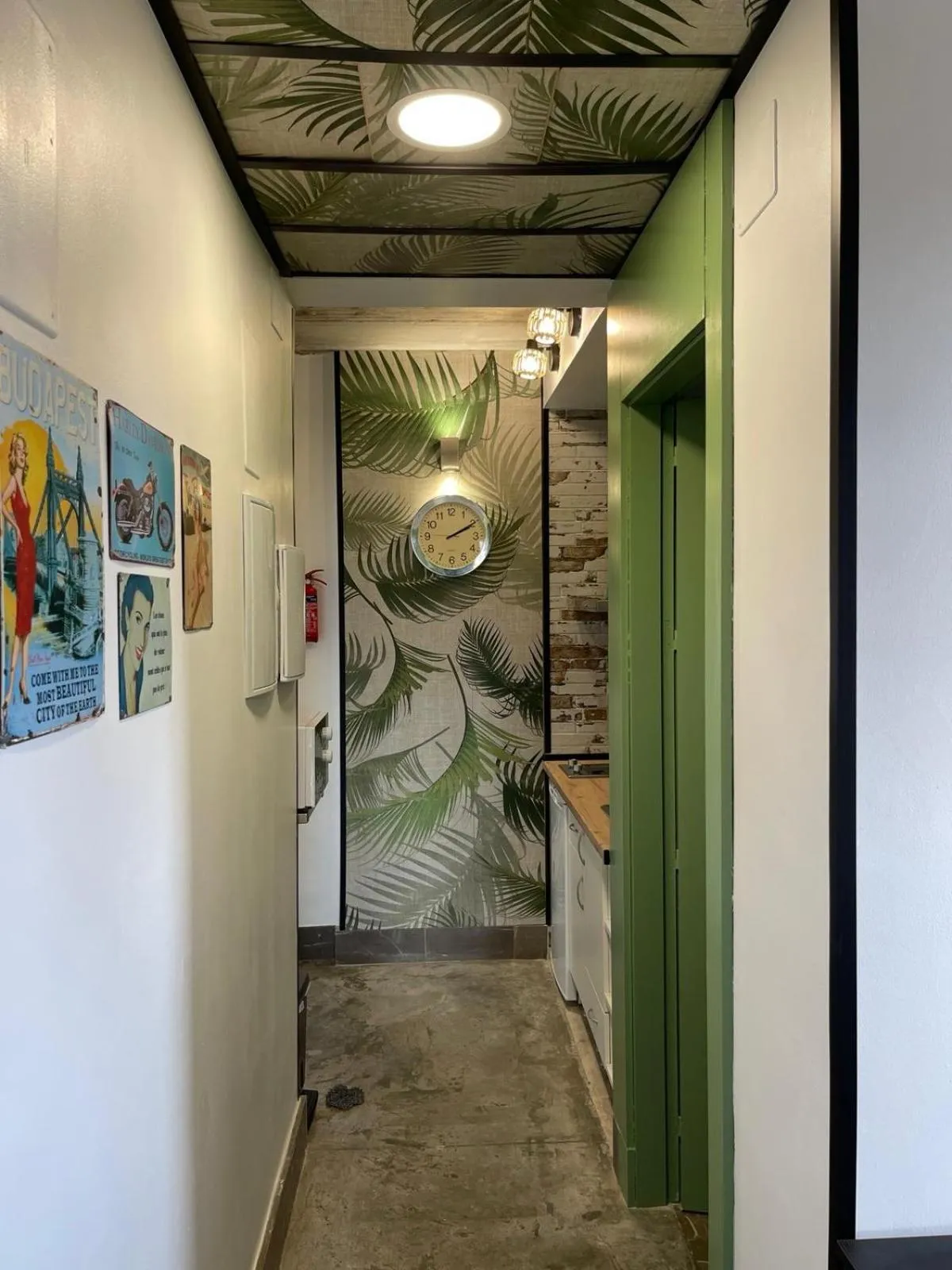 Kitchen or kitchenette in Urban House Siurot 33