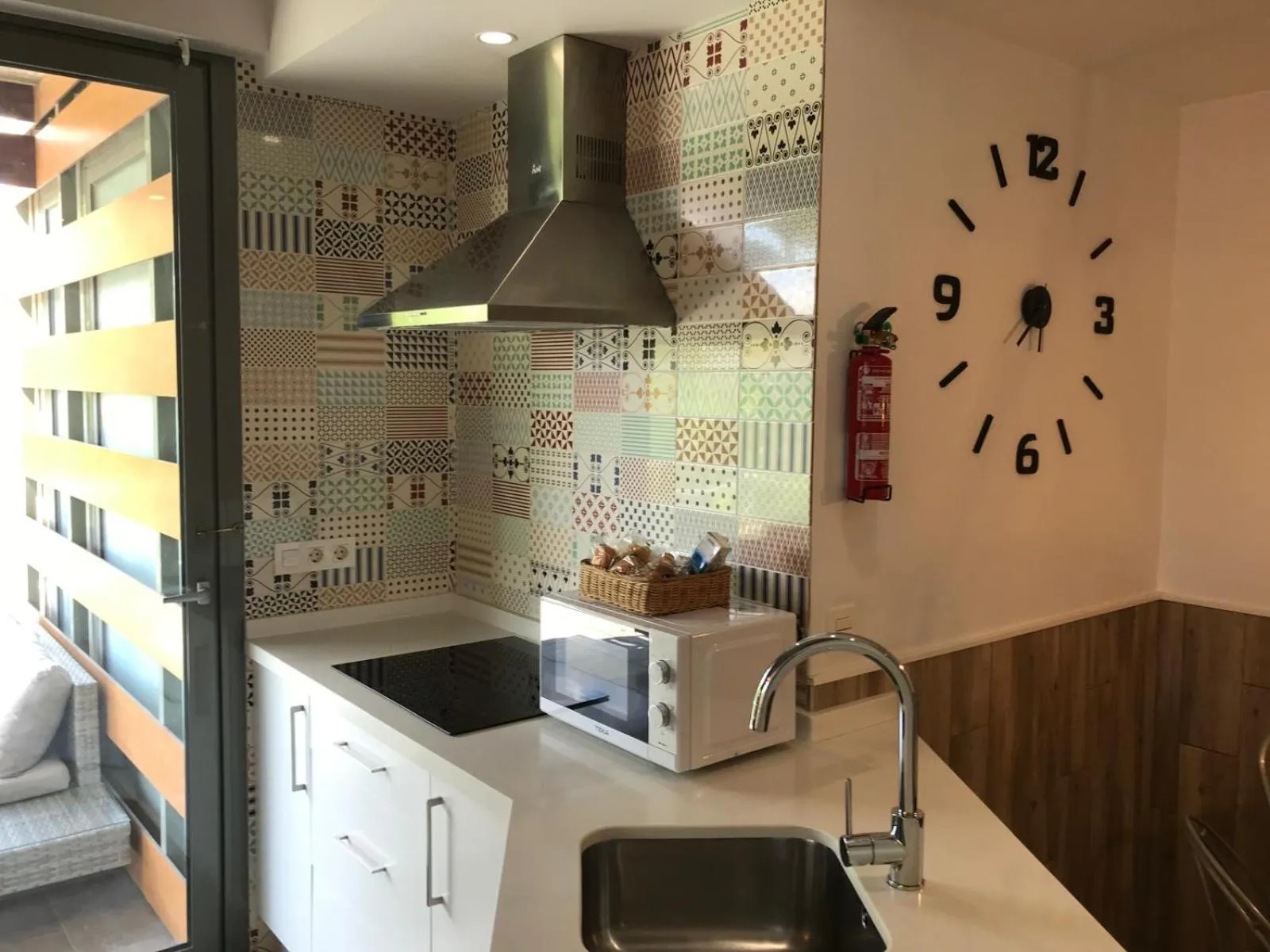 minibar in Urban House Siurot 33