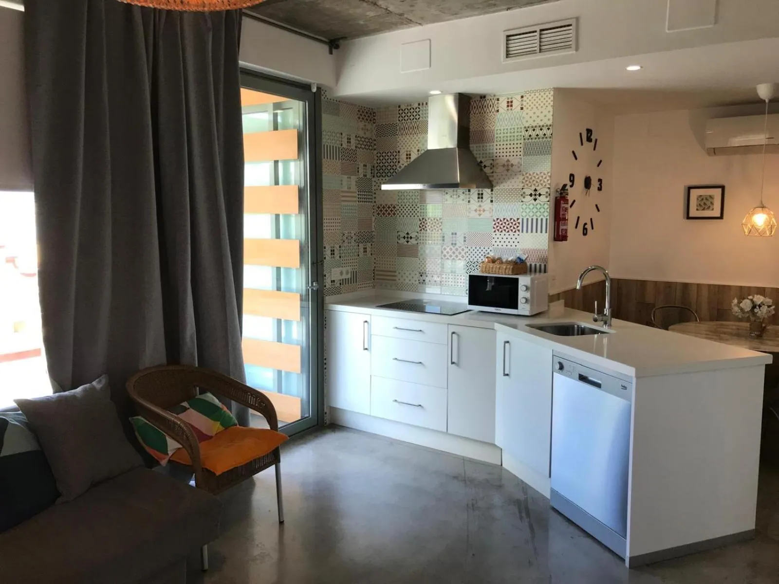 kitchen in Urban House Siurot 33