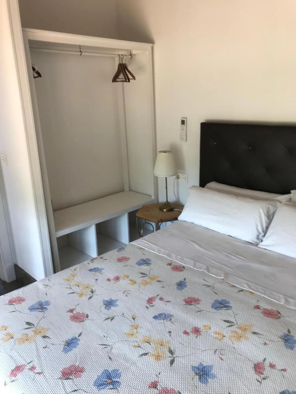 Bed in Urban House Siurot 33