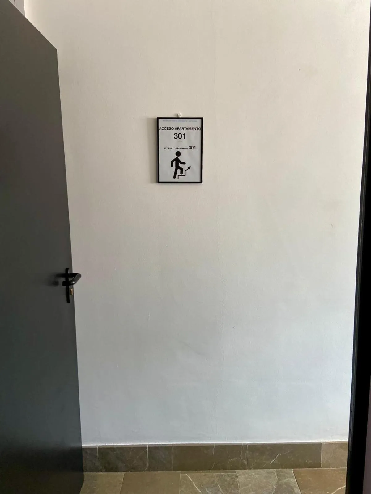 Facade/entrance in Urban House Siurot 33