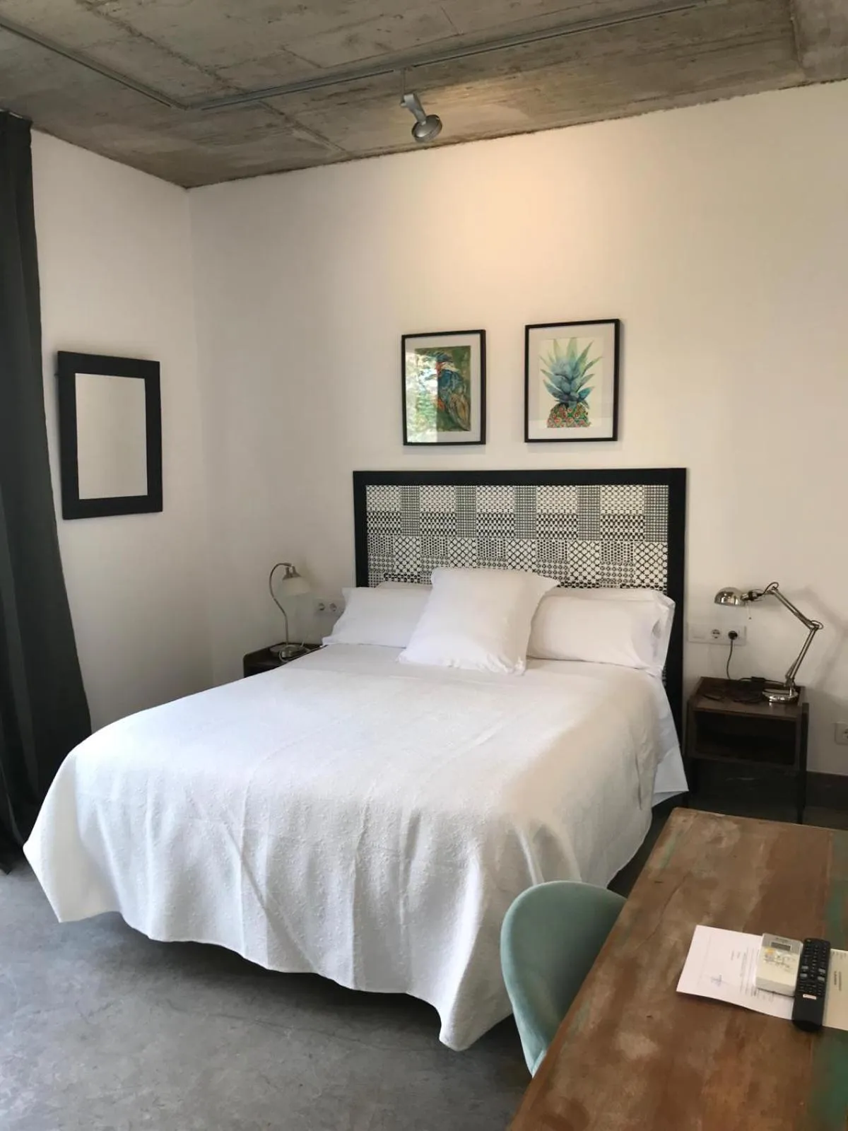 Bed in Urban House Siurot 33