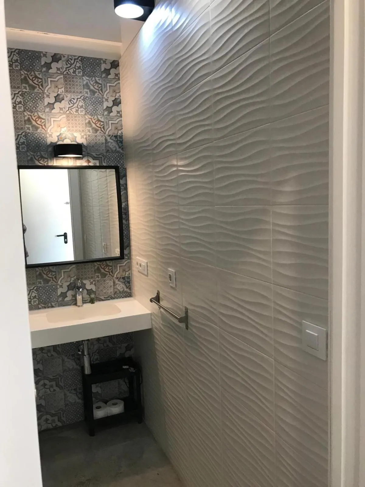 Bathroom in Urban House Siurot 33