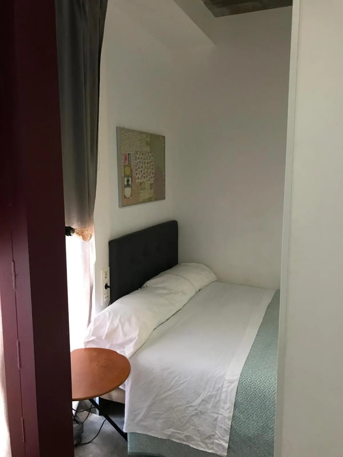 Bed in Urban House Siurot 33