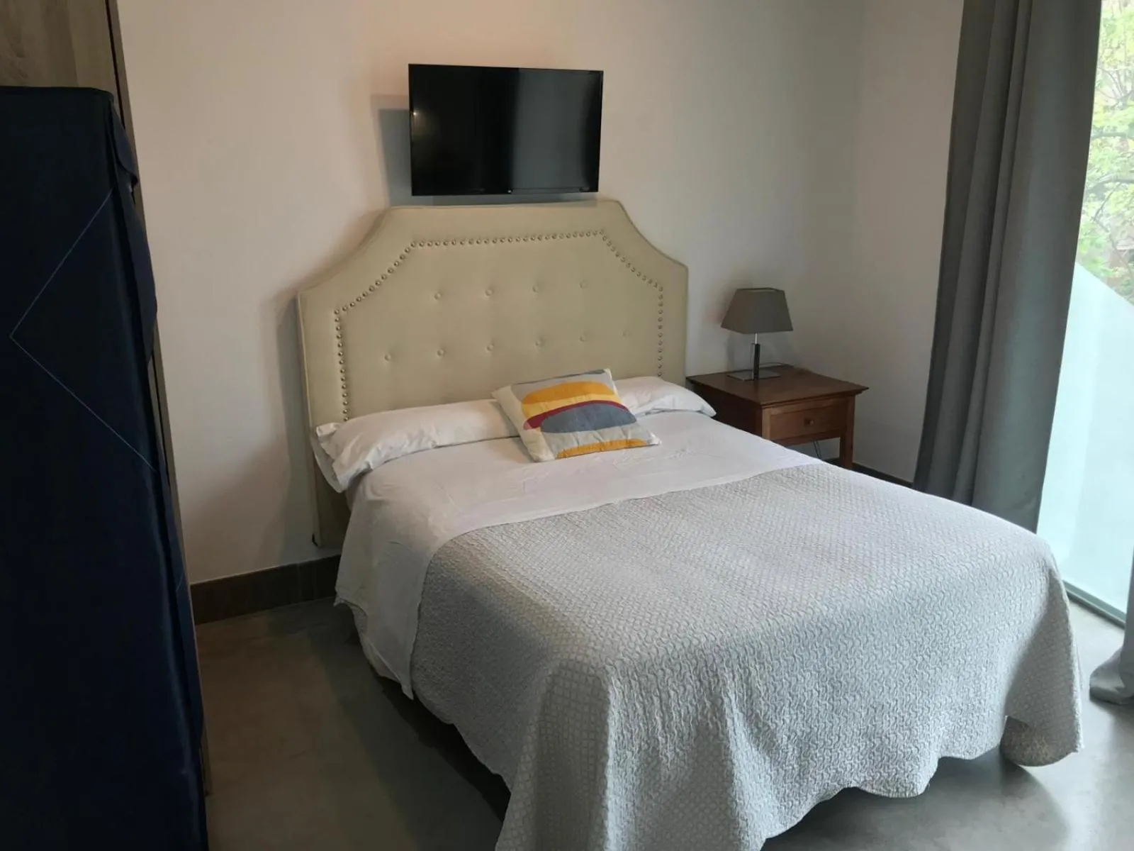 Bed in Urban House Siurot 33