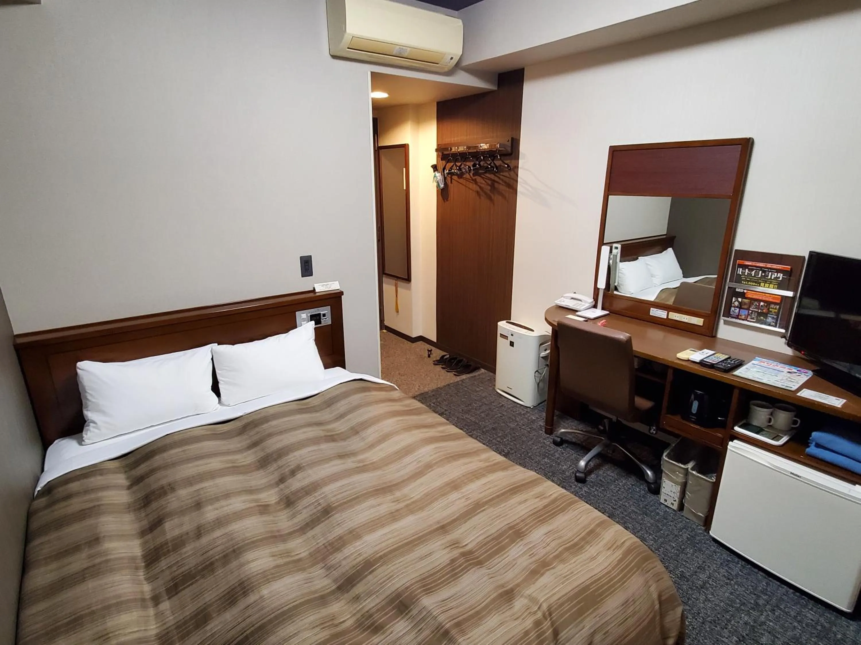 Bed in Hotel Route-Inn Dai-ni Kameyama Inter