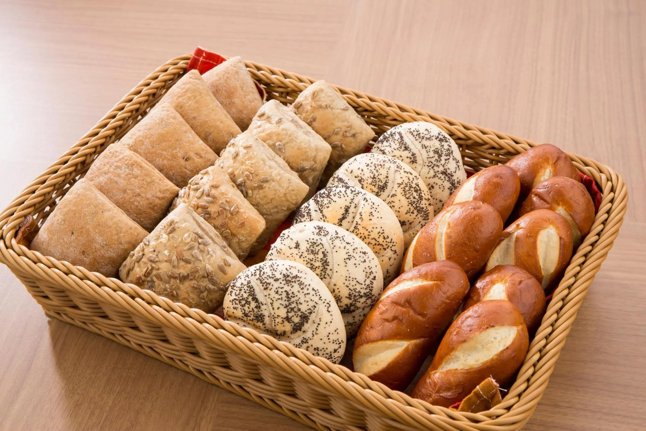 Buffet breakfast in Hotel Route-Inn Dai-ni Kameyama Inter