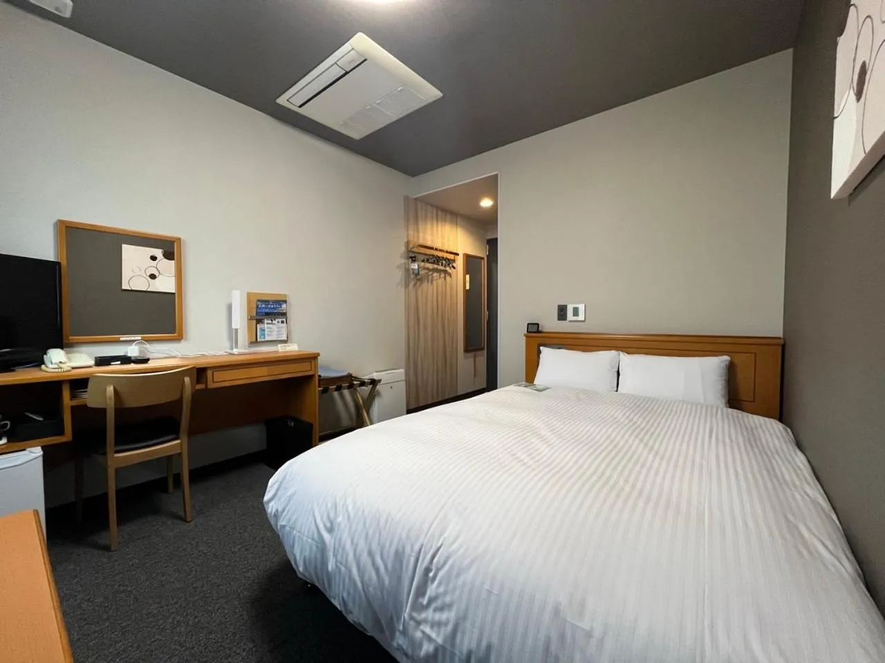 Photo of the whole room, Bed in Hotel Route-Inn Jouetsu