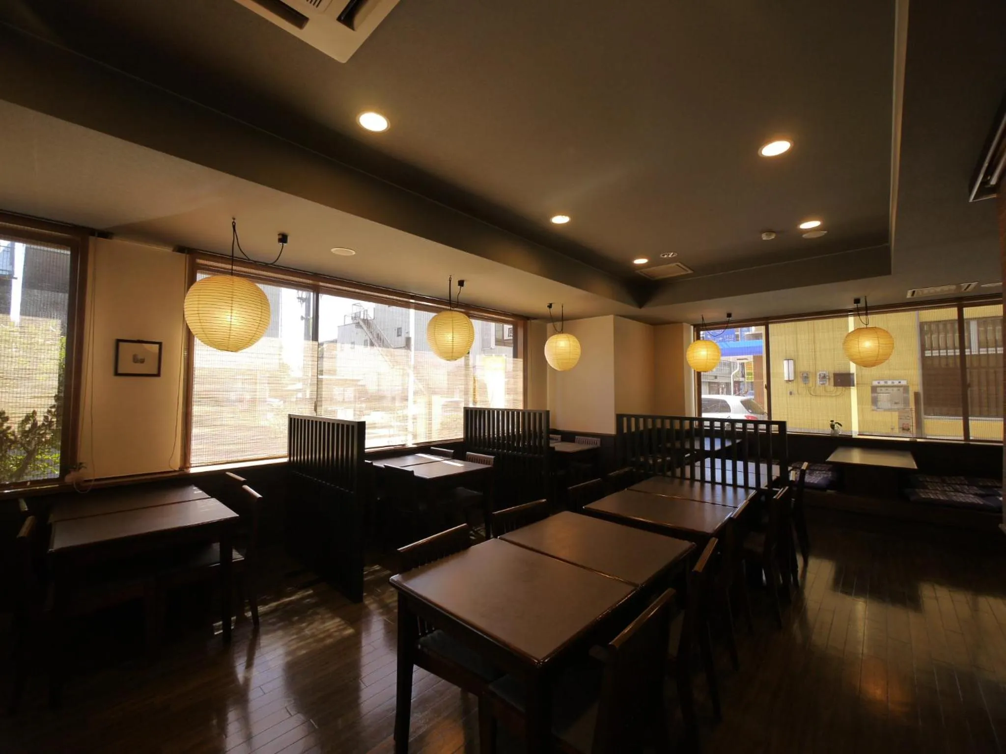 Restaurant/places to eat in Hotel Route-Inn Court Uenohara