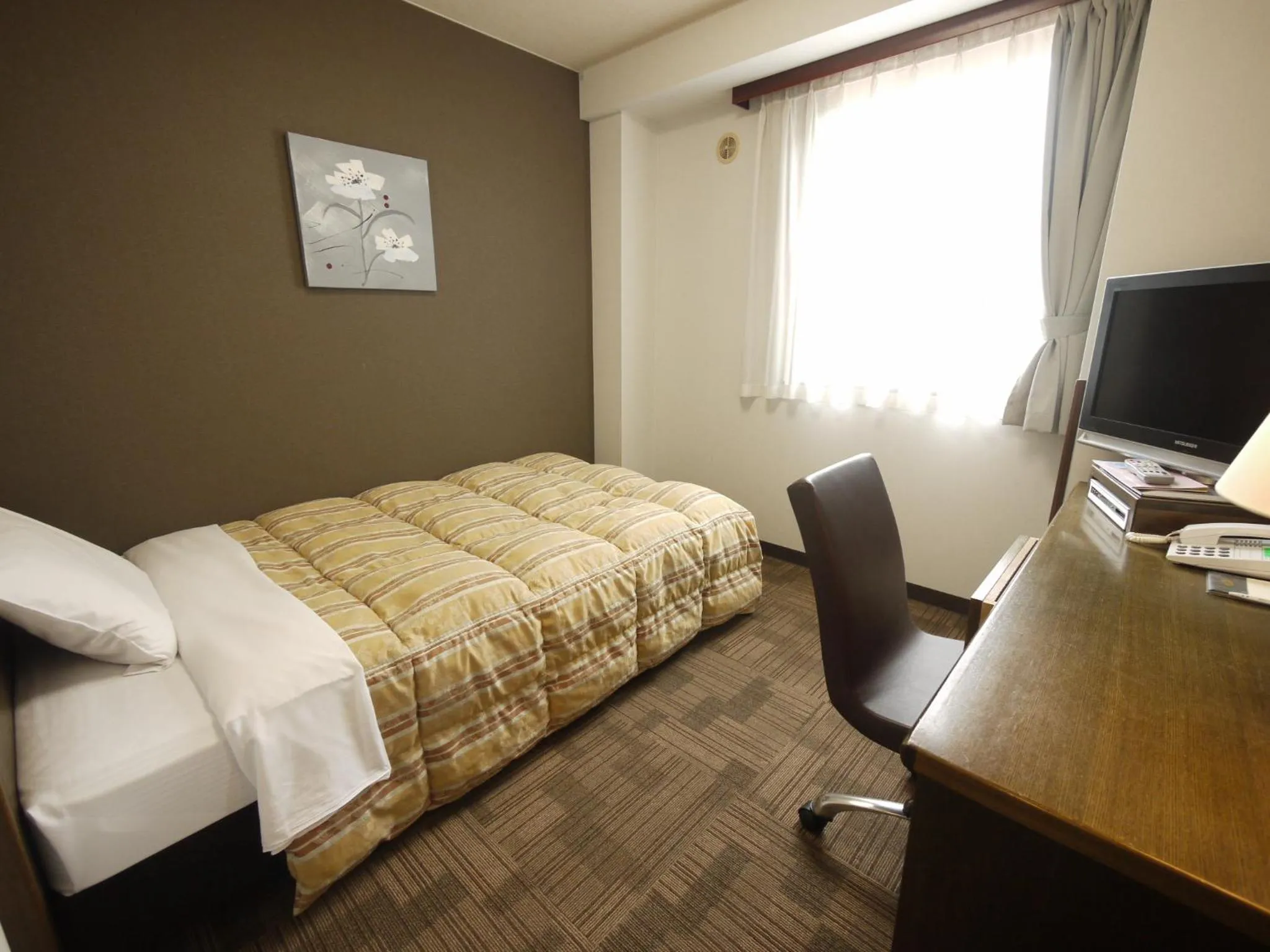 Single Room - Smoking in Hotel Route-Inn Court Minami Alps