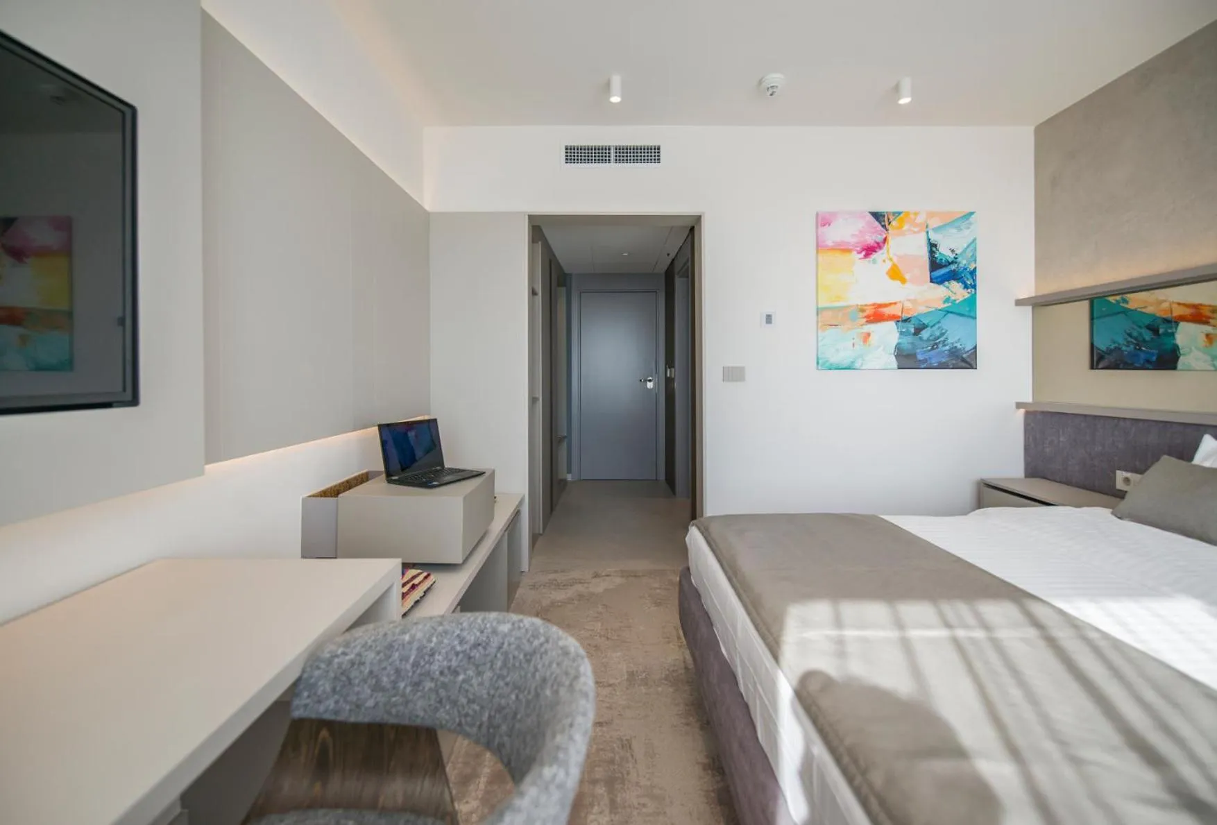 Bed in Hotel Continental