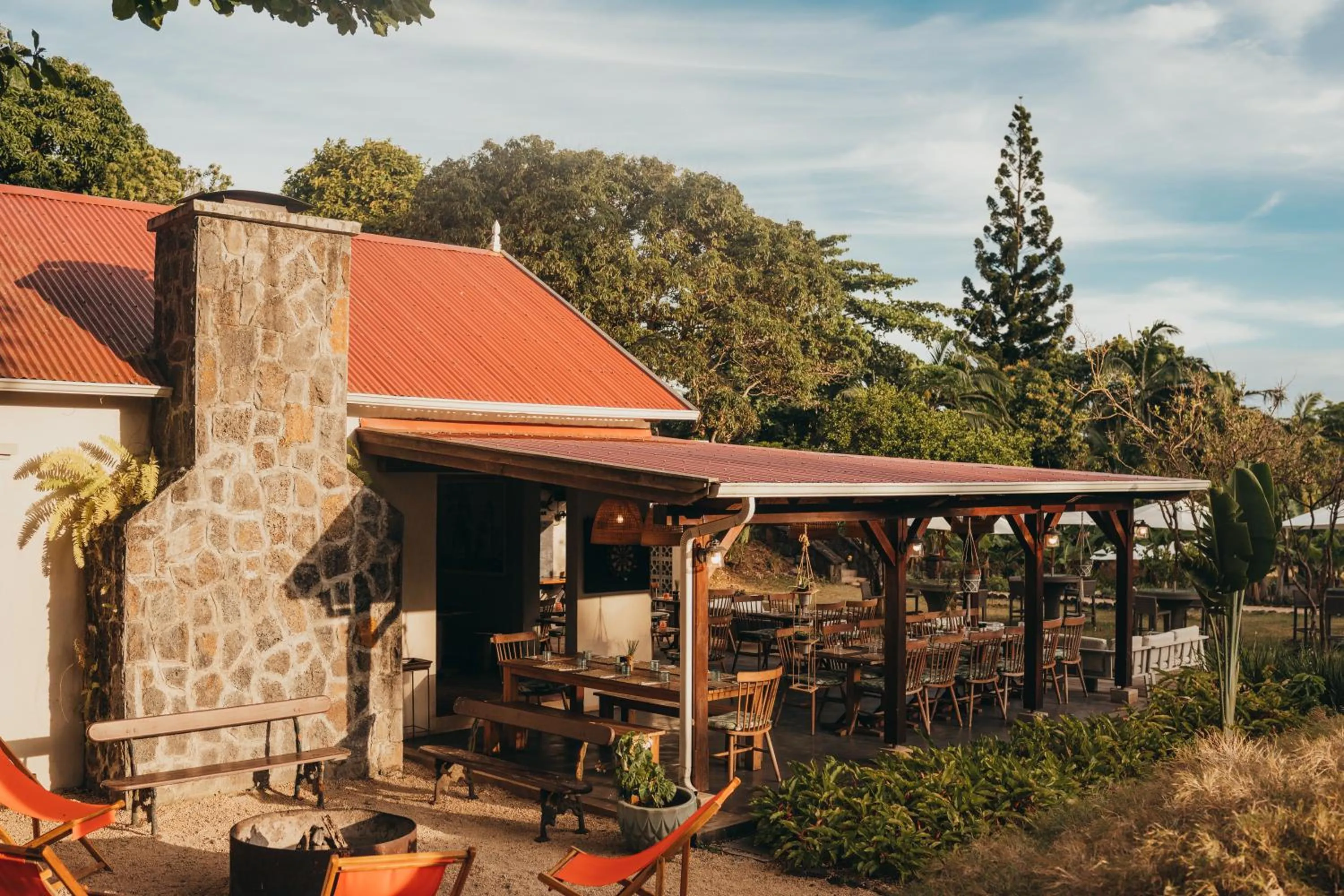 Restaurant/places to eat in Kaz'alala Hosted B&B