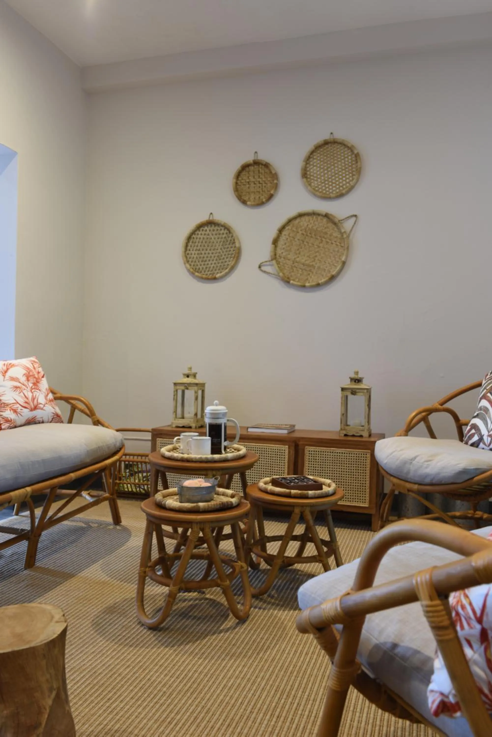 Living room in Kaz'alala Hosted B&B