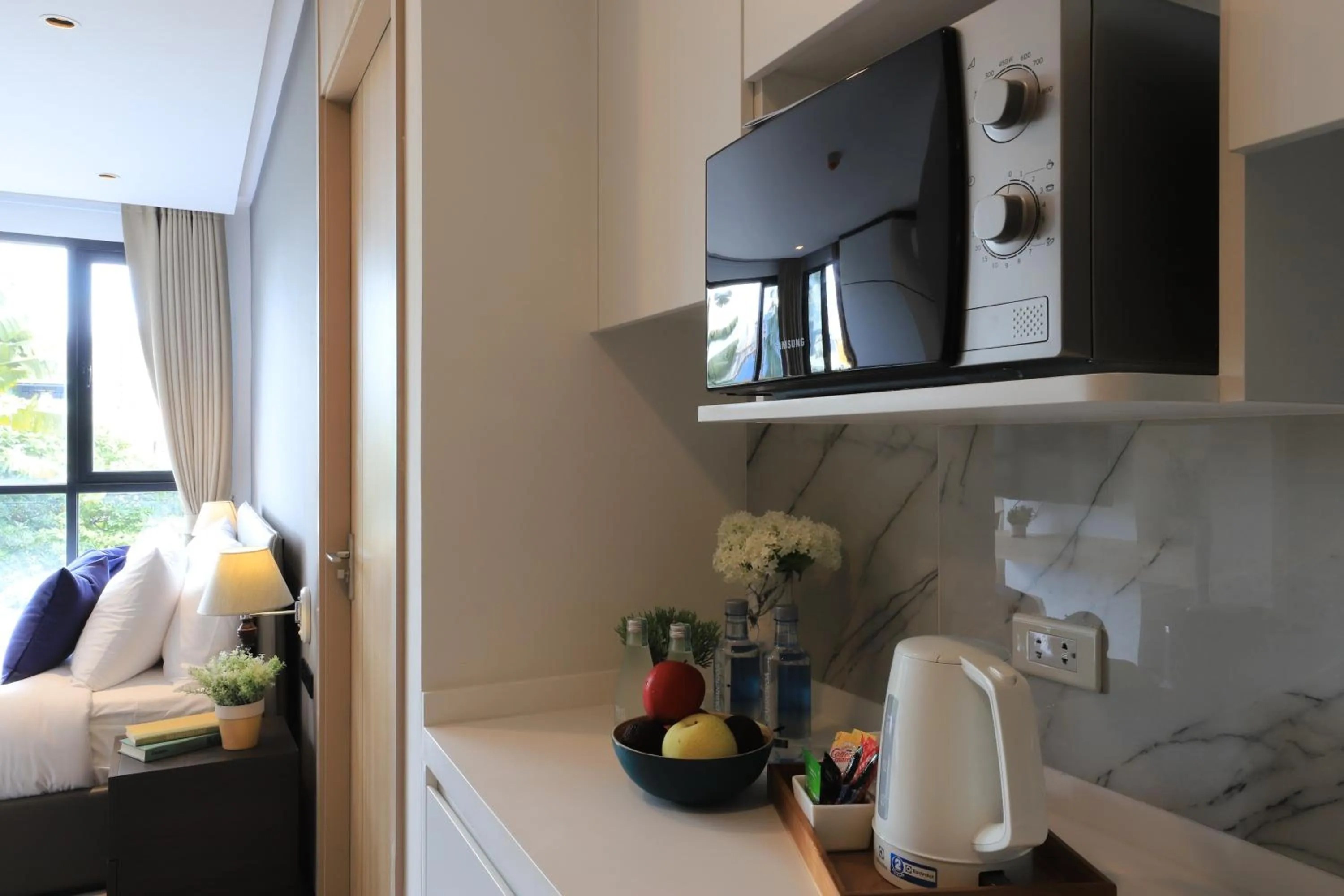 Coffee/tea facilities in Alix Bangkok Hotel