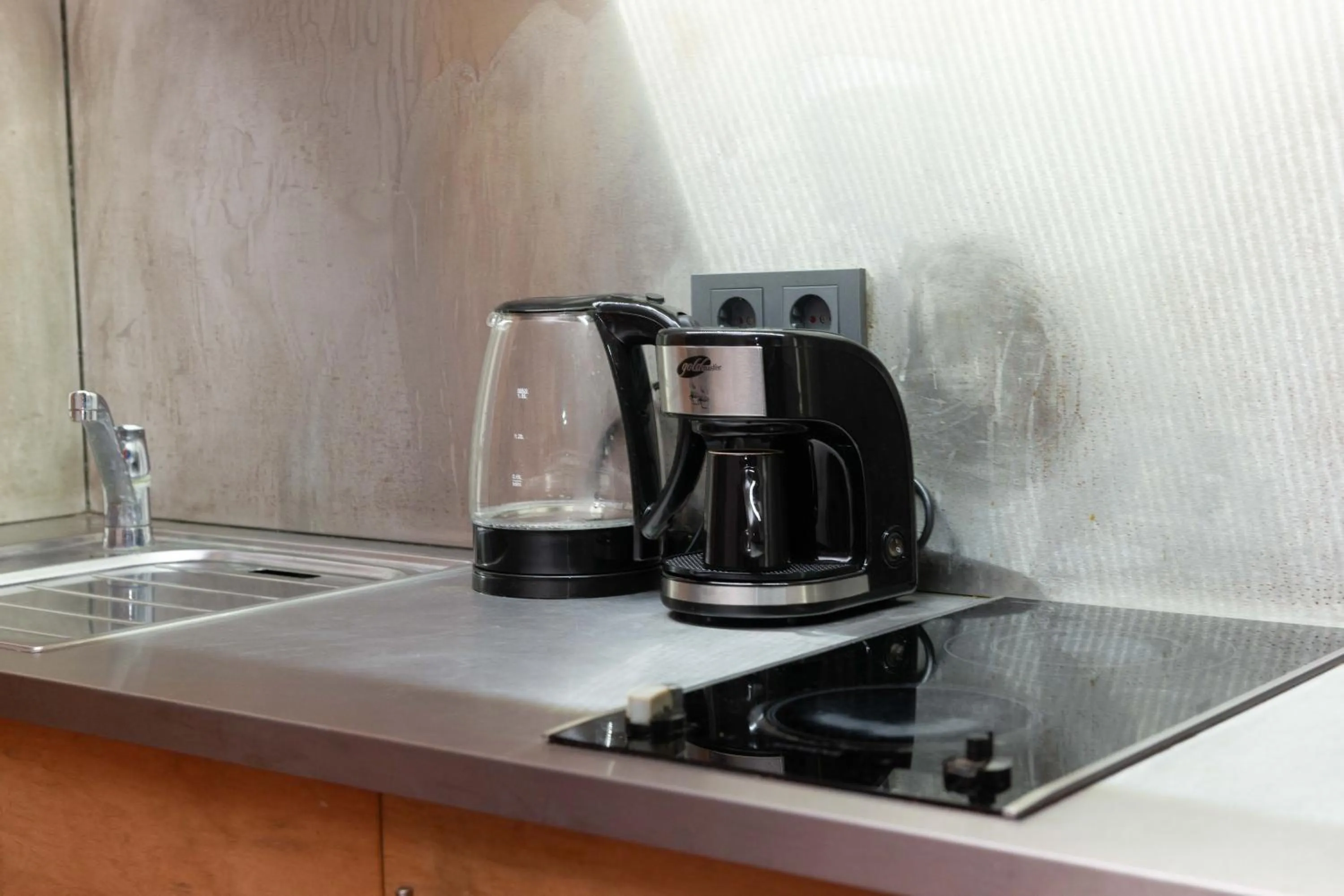 Kitchen or kitchenette in Mayer Loft Suites