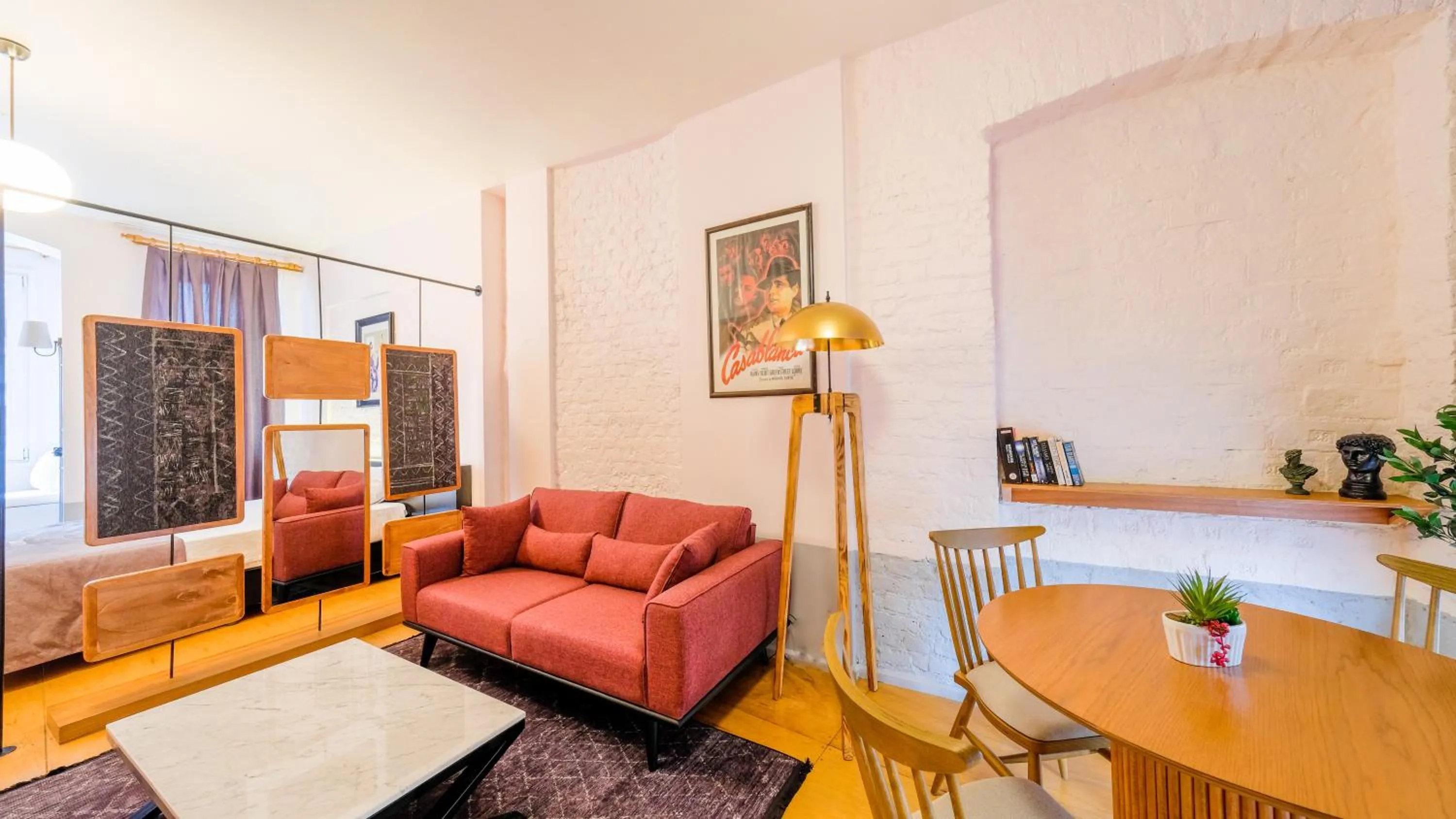 Living room in Mayer Loft Suites