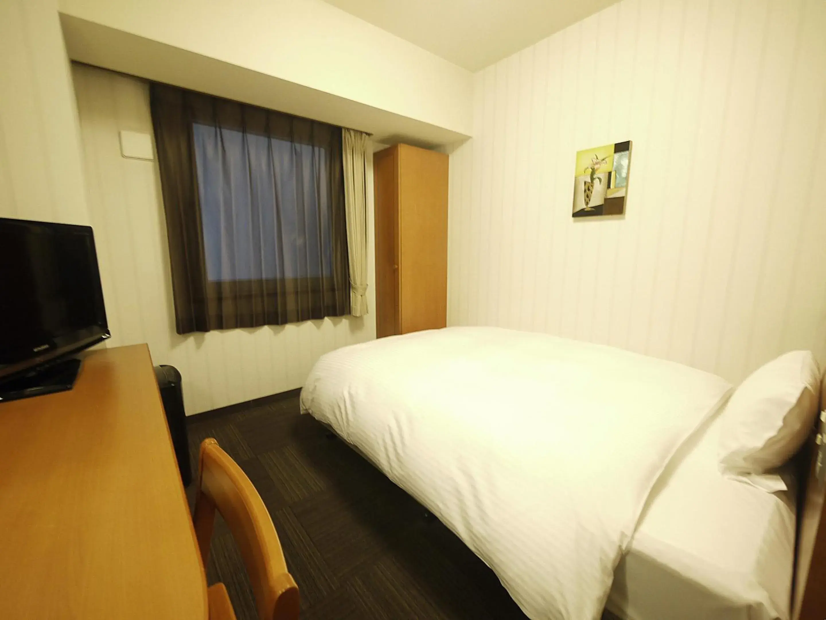 Single Room - single occupancy - Non-Smoking in Hotel Route-Inn Saga Ekimae Single Room - single occupancy - Non-Smoking in Hotel Route-Inn Saga Ekimae