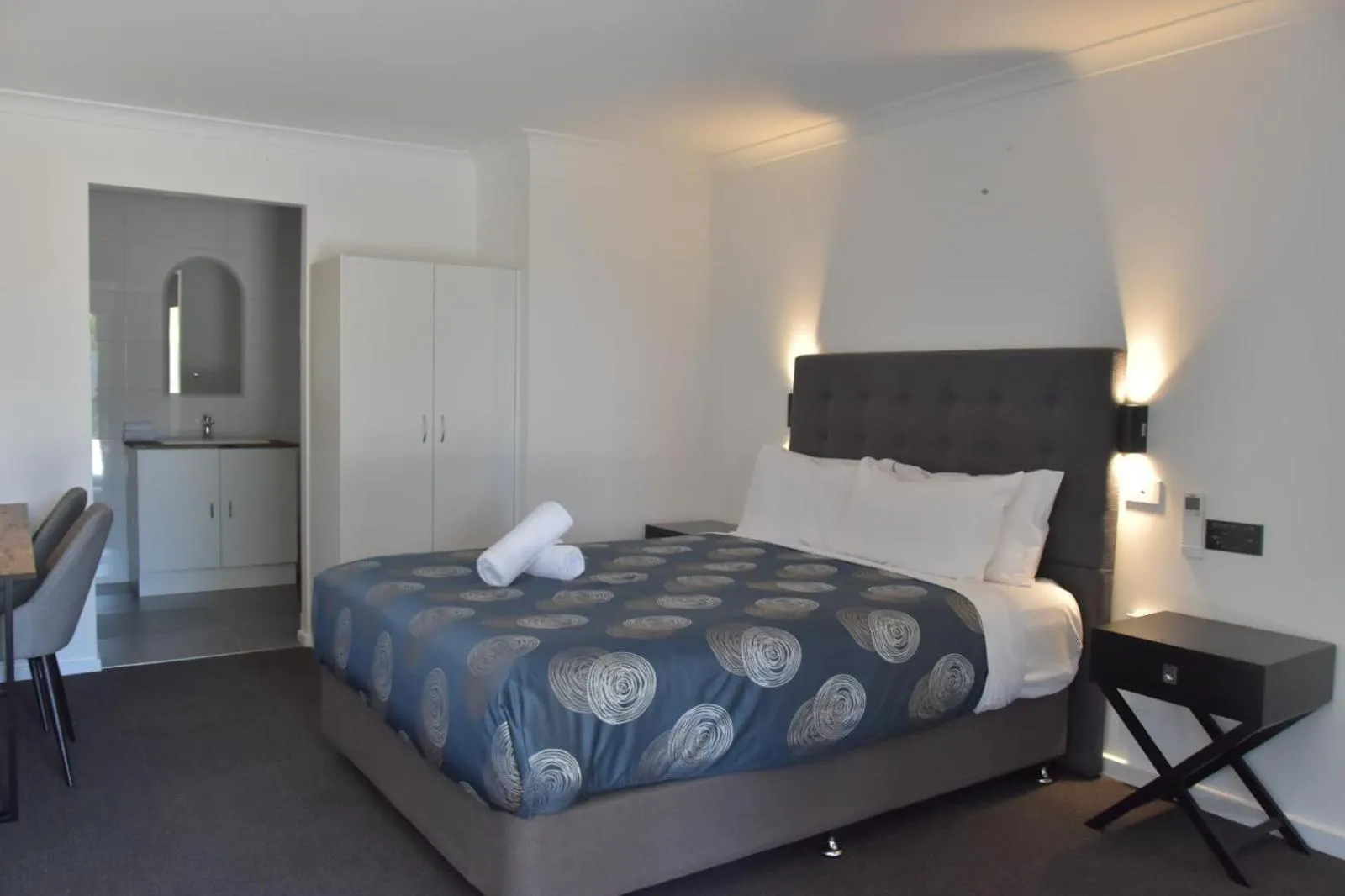 Bed in Belltower Motor Inn