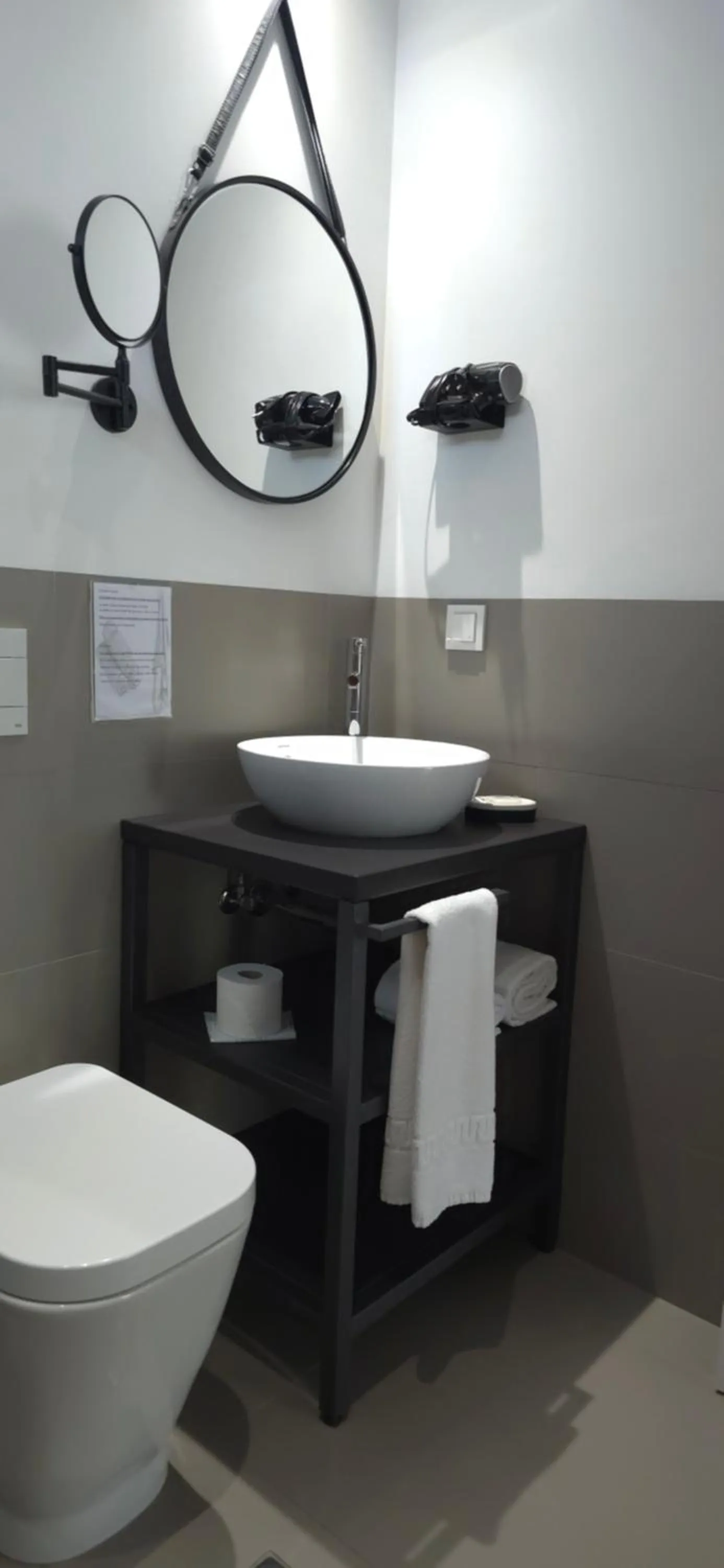 Toilet in Apartamentos Turisticos Paraiso