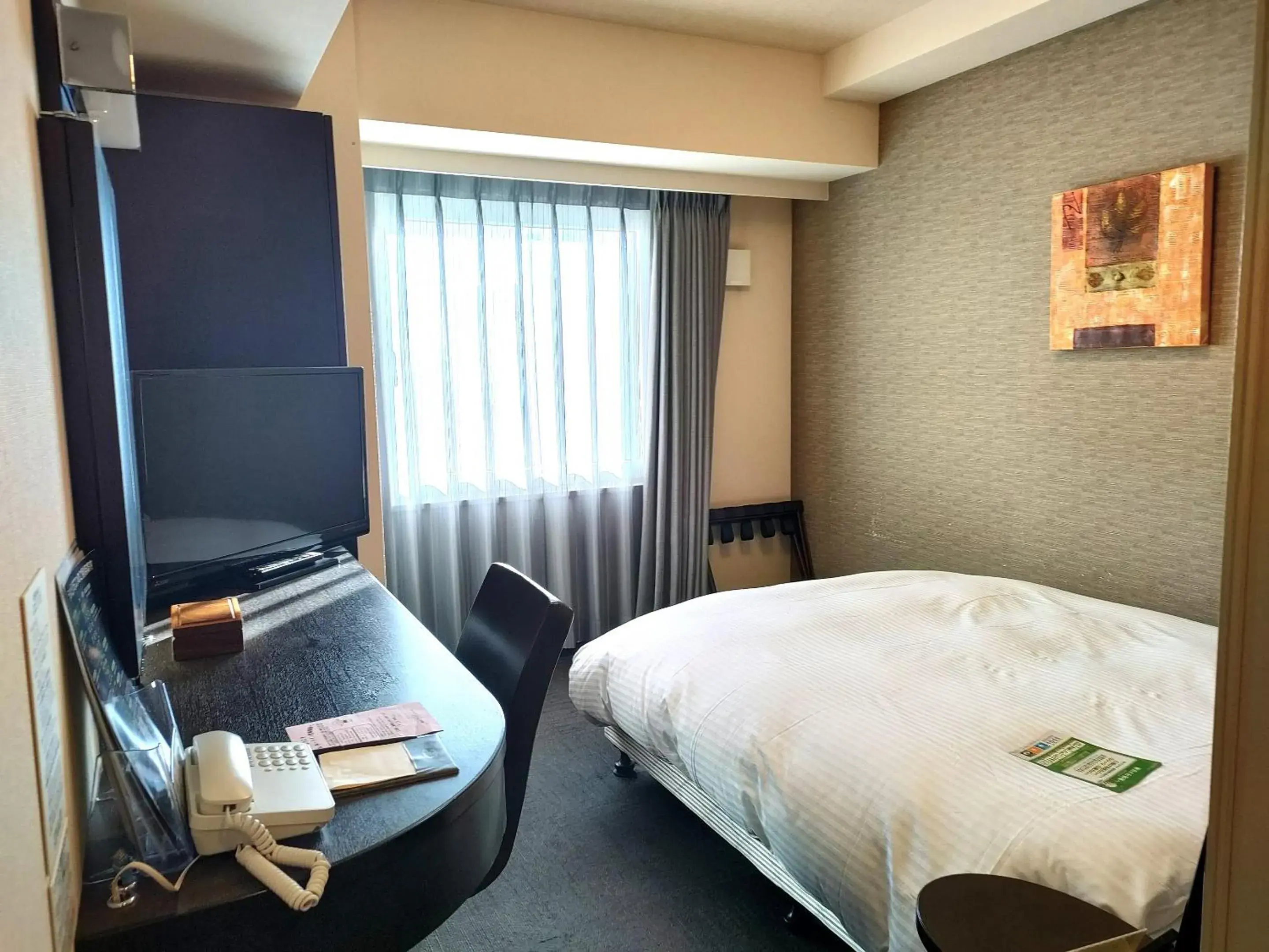 Comfort Single Room - single occupancy - Non-Smoking in Hotel Route-Inn Miyazaki Tachibana Dori Comfort Single Room - single occupancy - Non-Smoking in Hotel Route-Inn Miyazaki Tachibana Dori