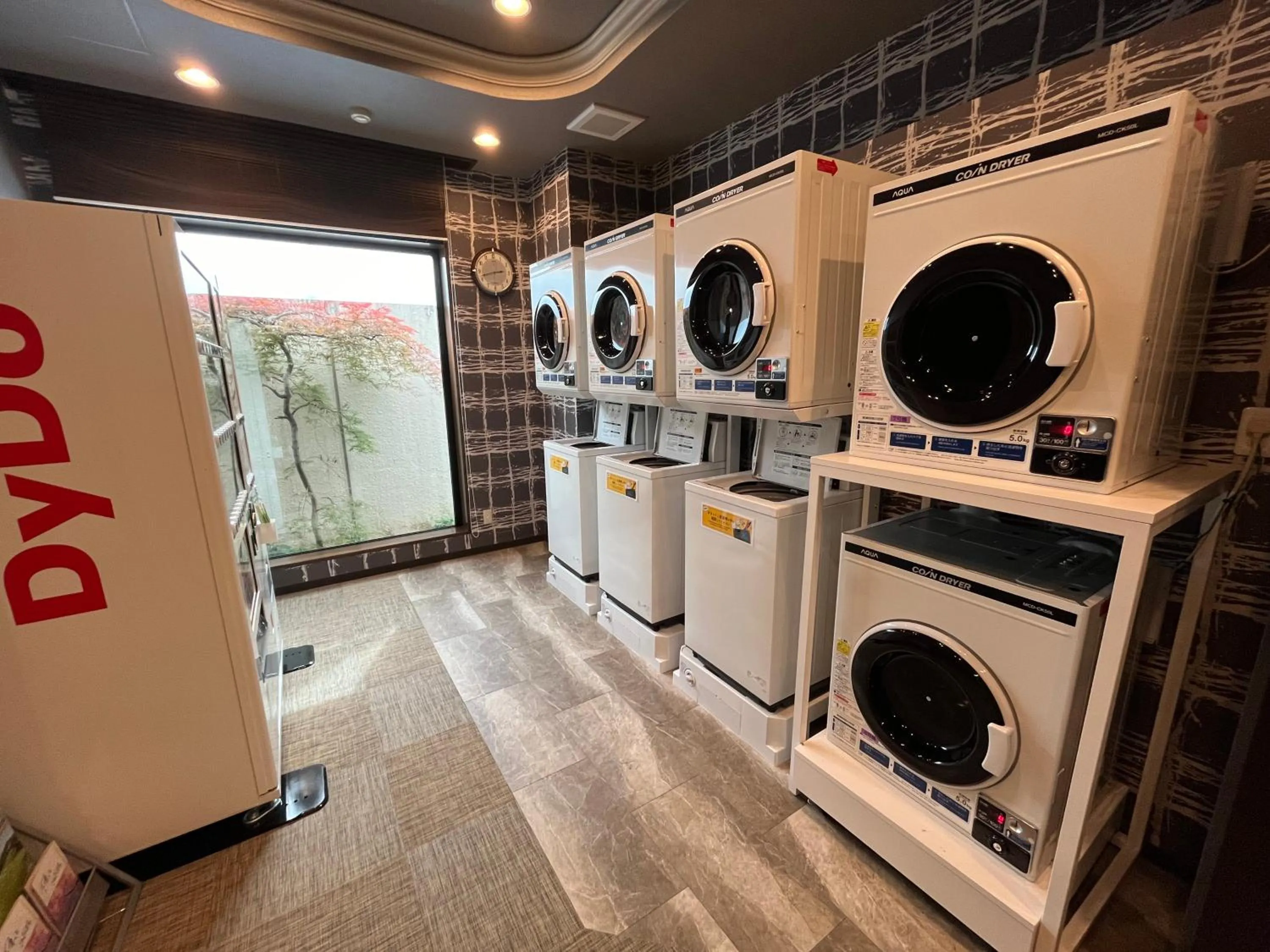 washing machine in Hotel Route-Inn Mitsukaido Ekimae