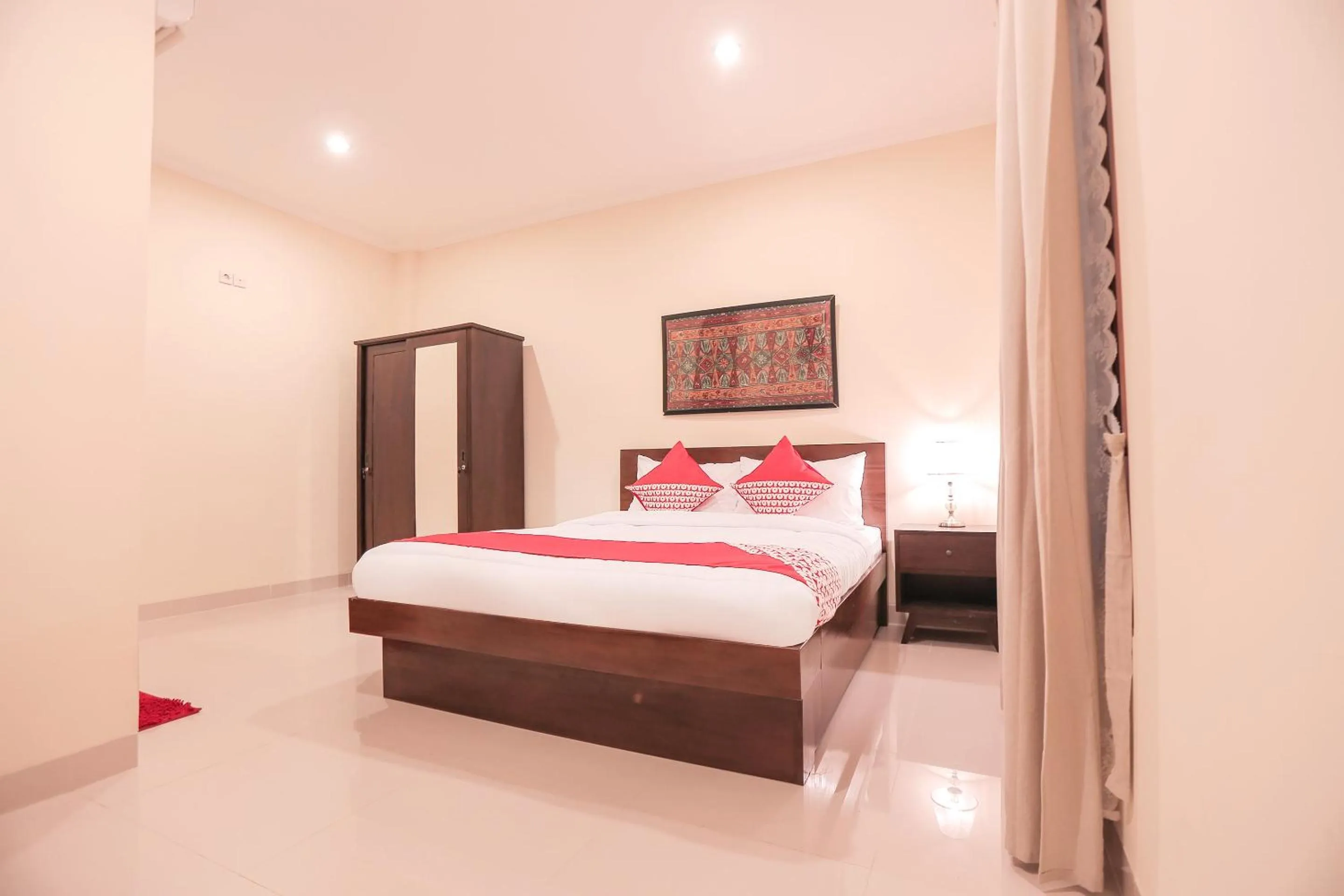 Bedroom, Bed in Capital O 133 Griya Ciaji