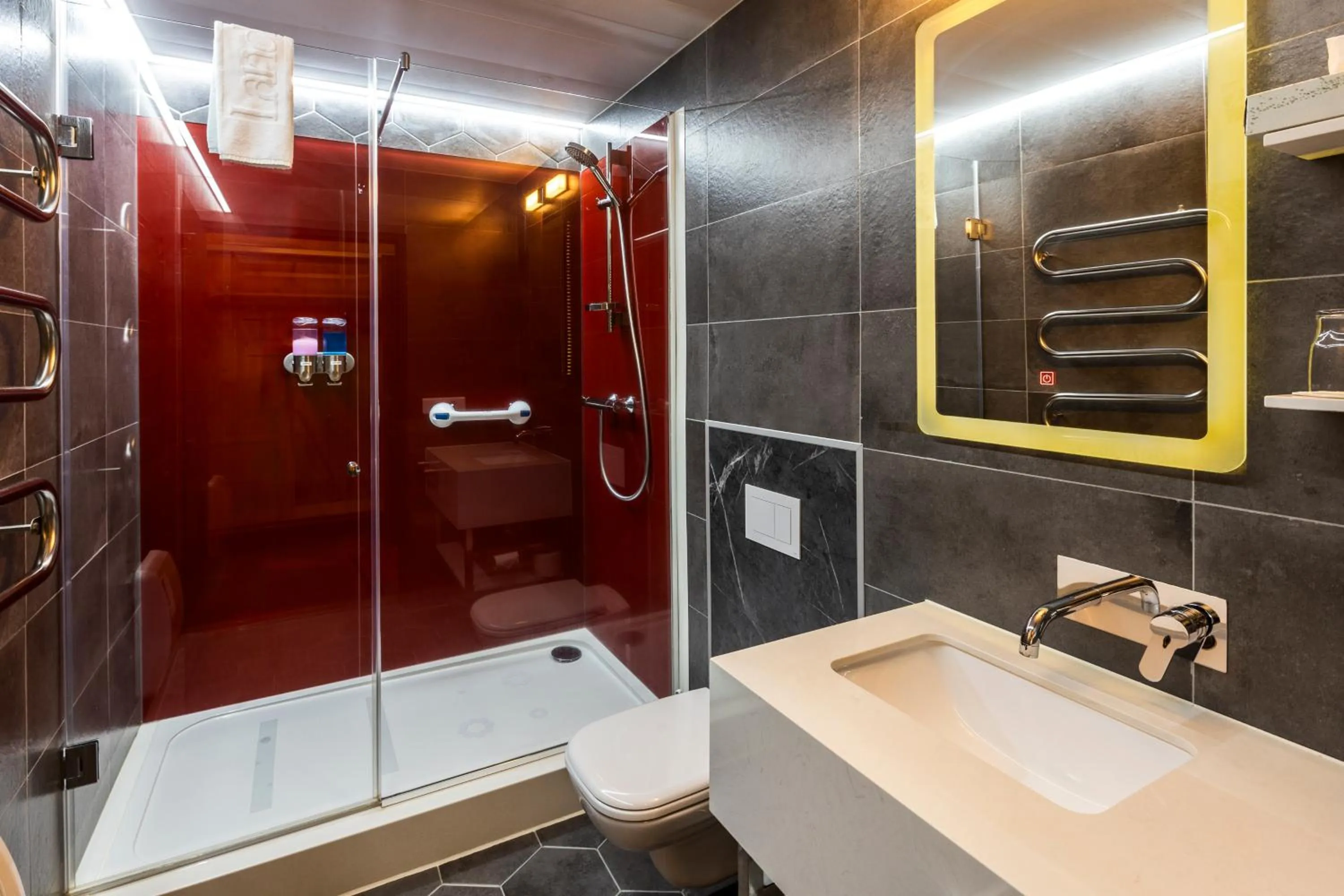 Bathroom in Landhotel