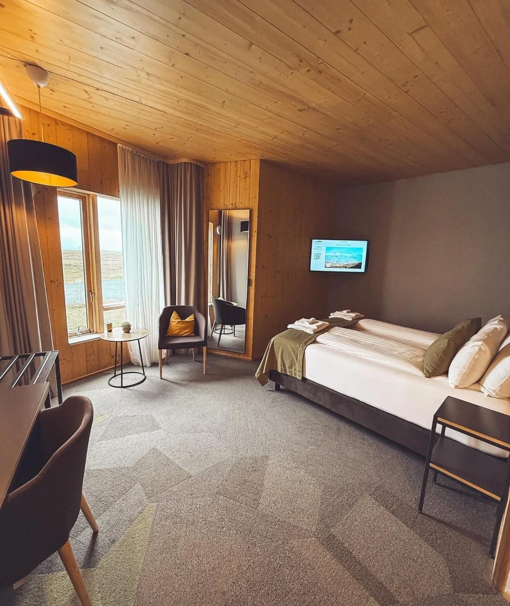 Bedroom, Bed in Landhotel