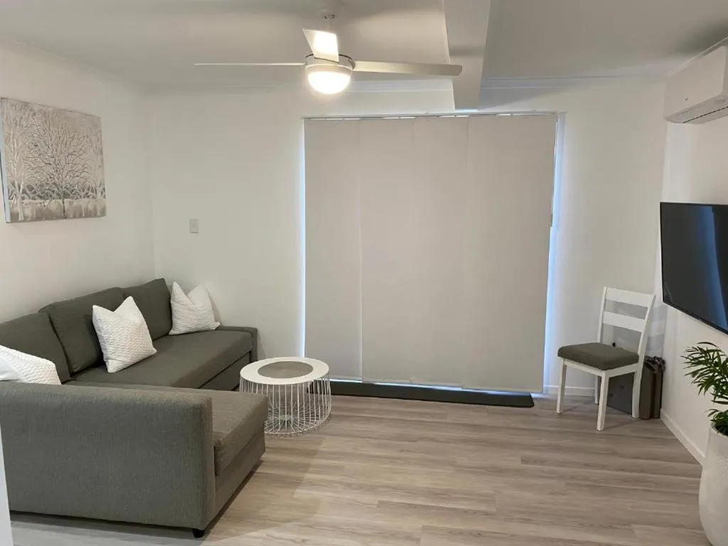 TV and multimedia in Rainbow Getaway Holiday Apartments