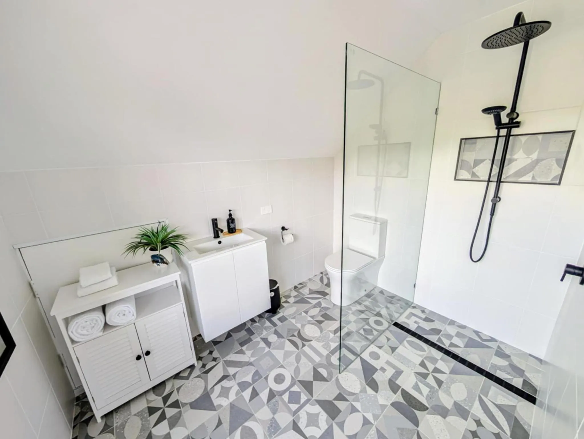 Bathroom in Rainbow Getaway Holiday Apartments