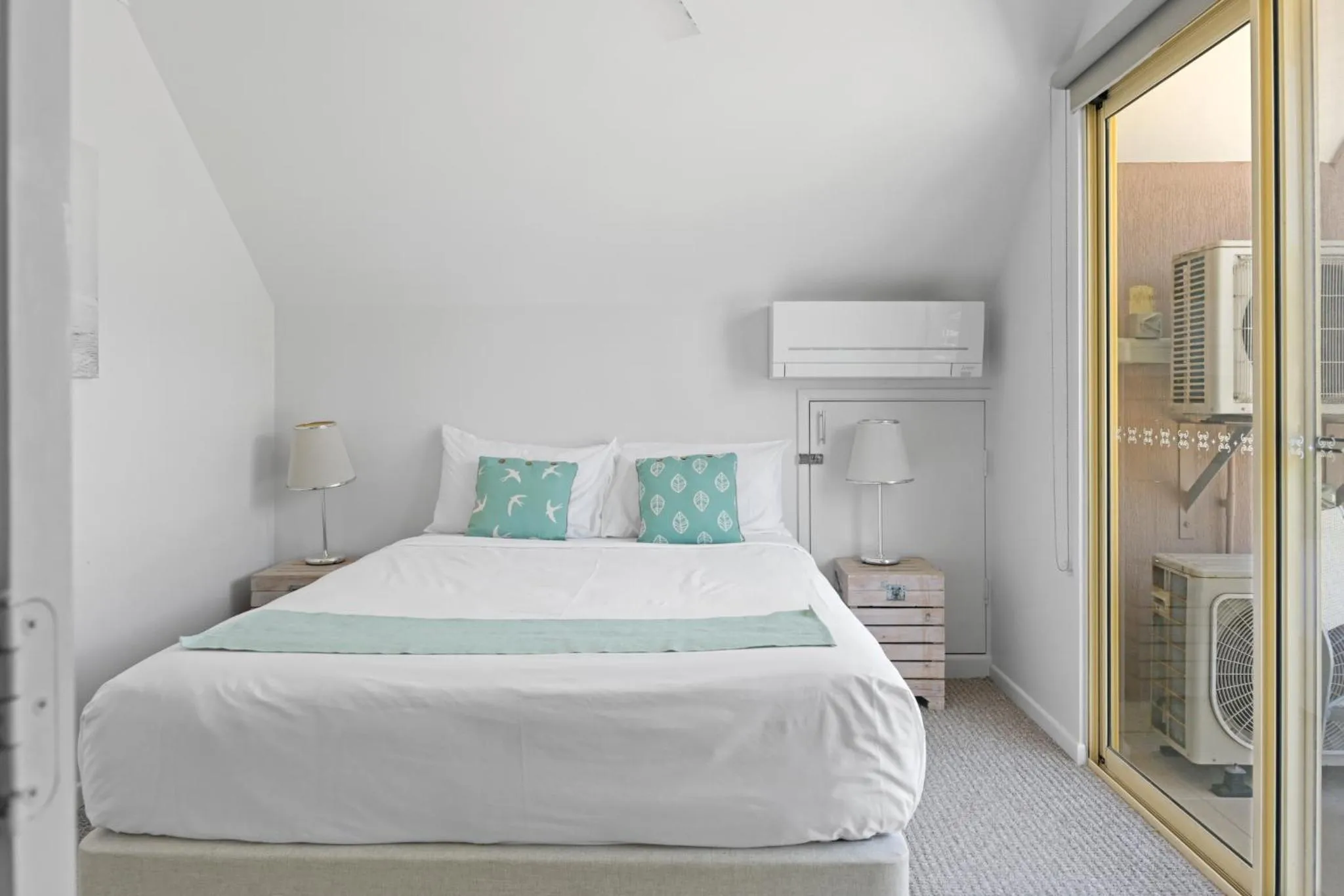 Bedroom, Bed in Rainbow Getaway Holiday Apartments