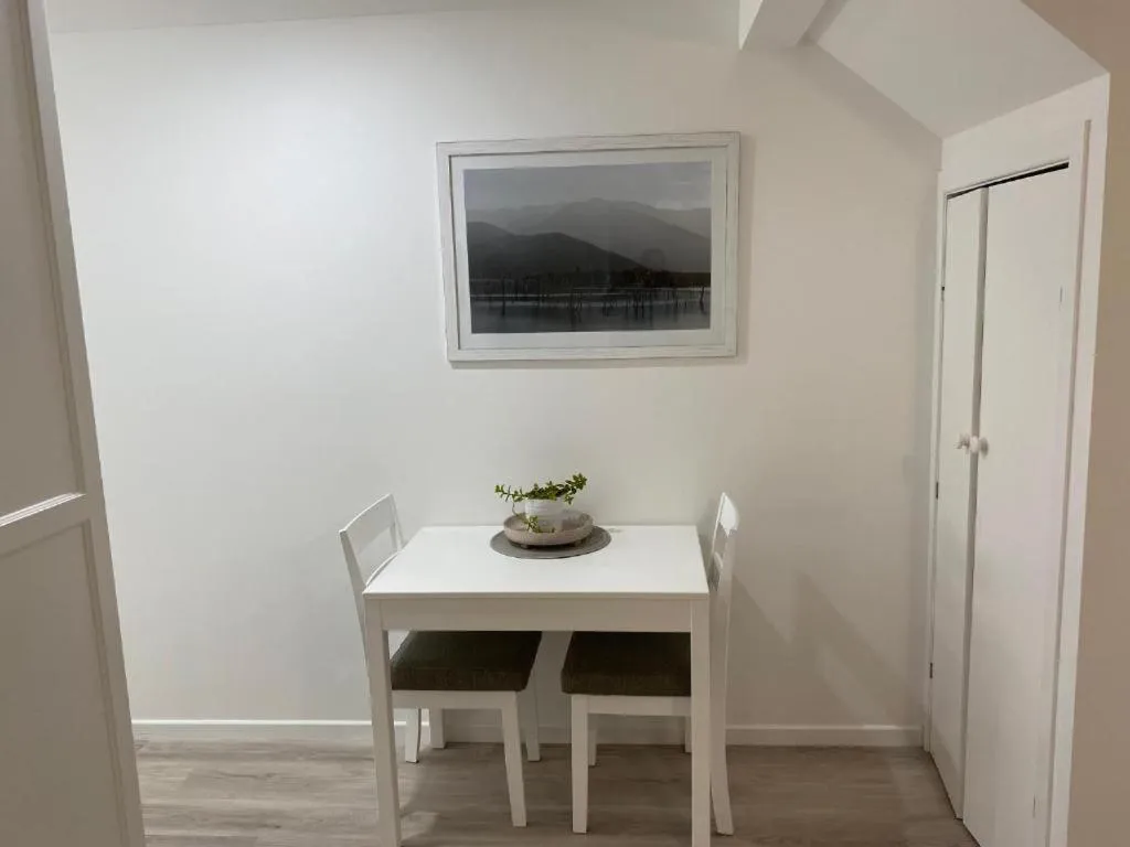 Dining area in Rainbow Getaway Holiday Apartments