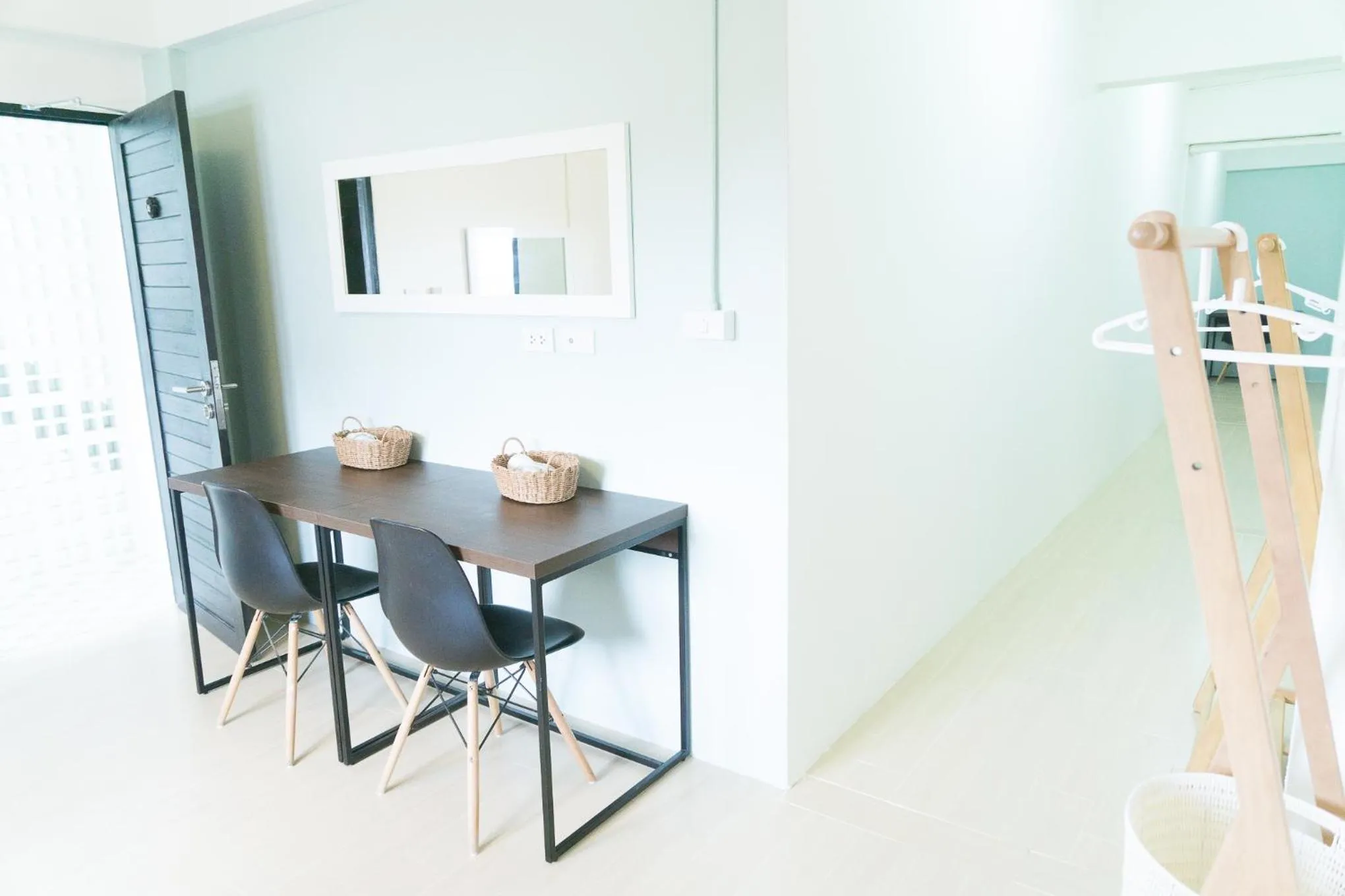 Toilet in Baan Ploy In