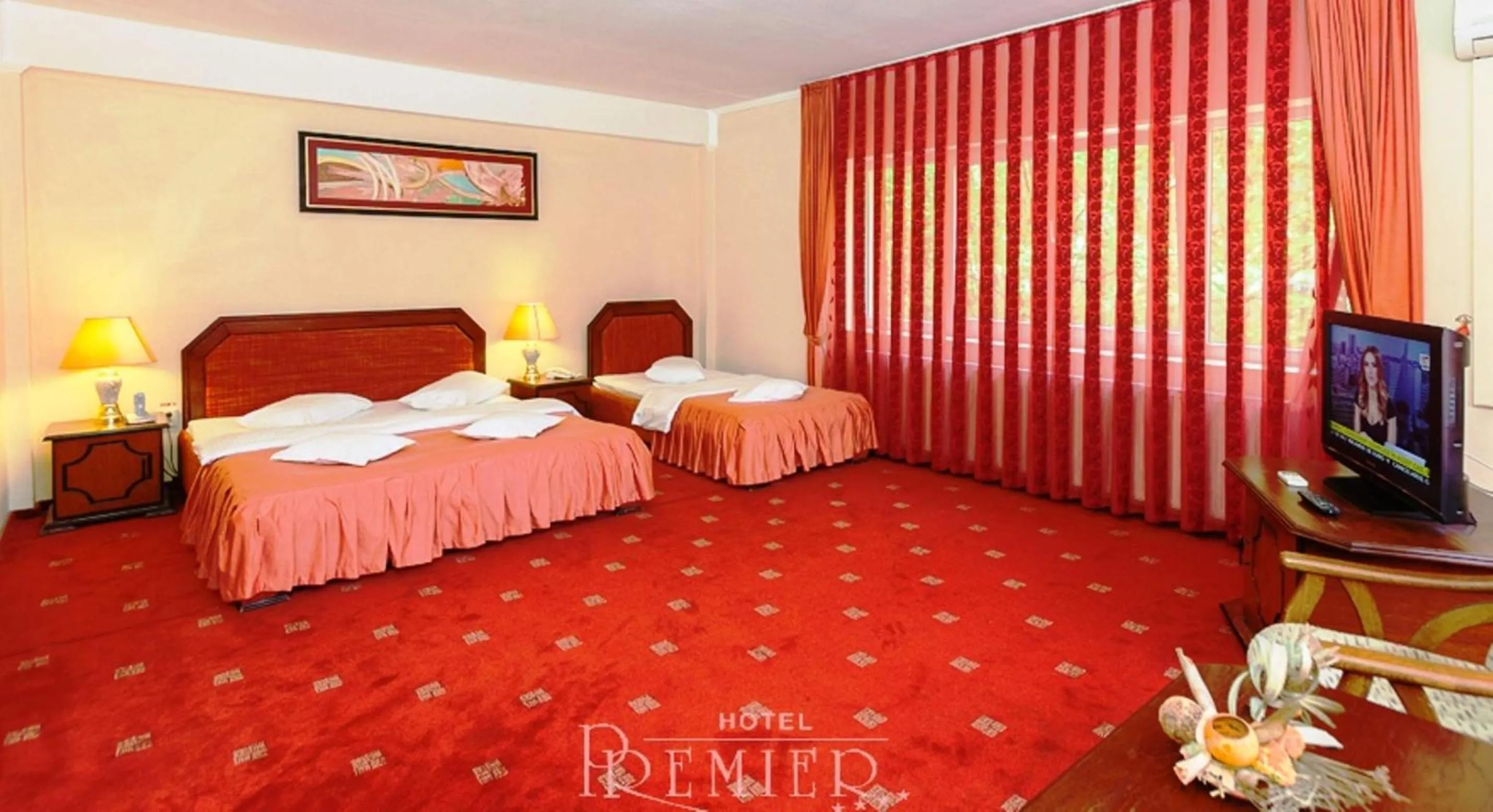 Bedroom, Bed in Hotel Premier