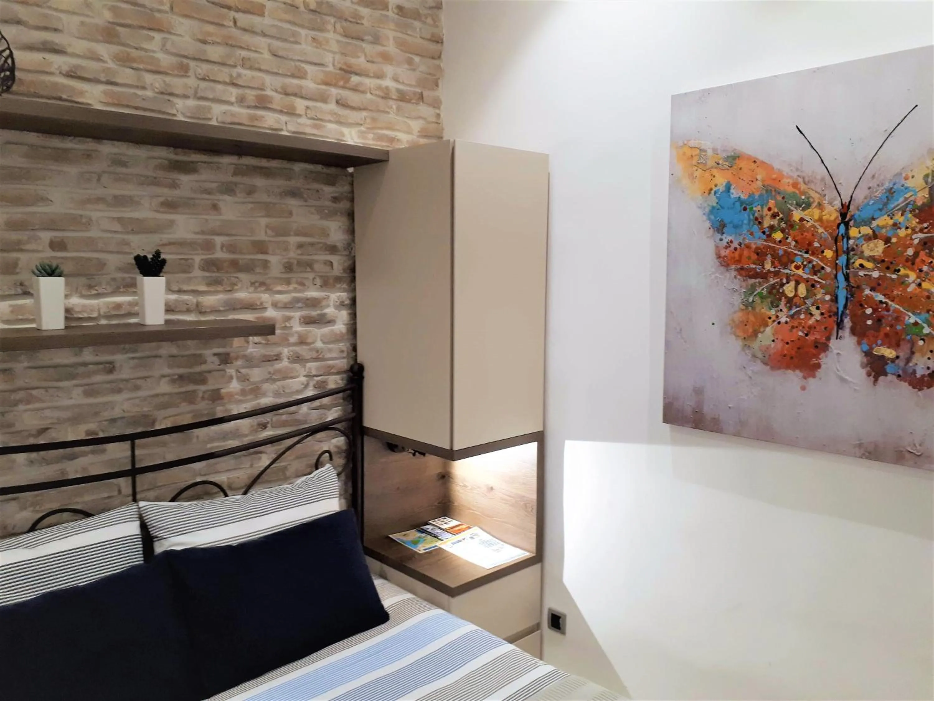 wardrobe, Bed in Al Mattina Apartments Belgrade