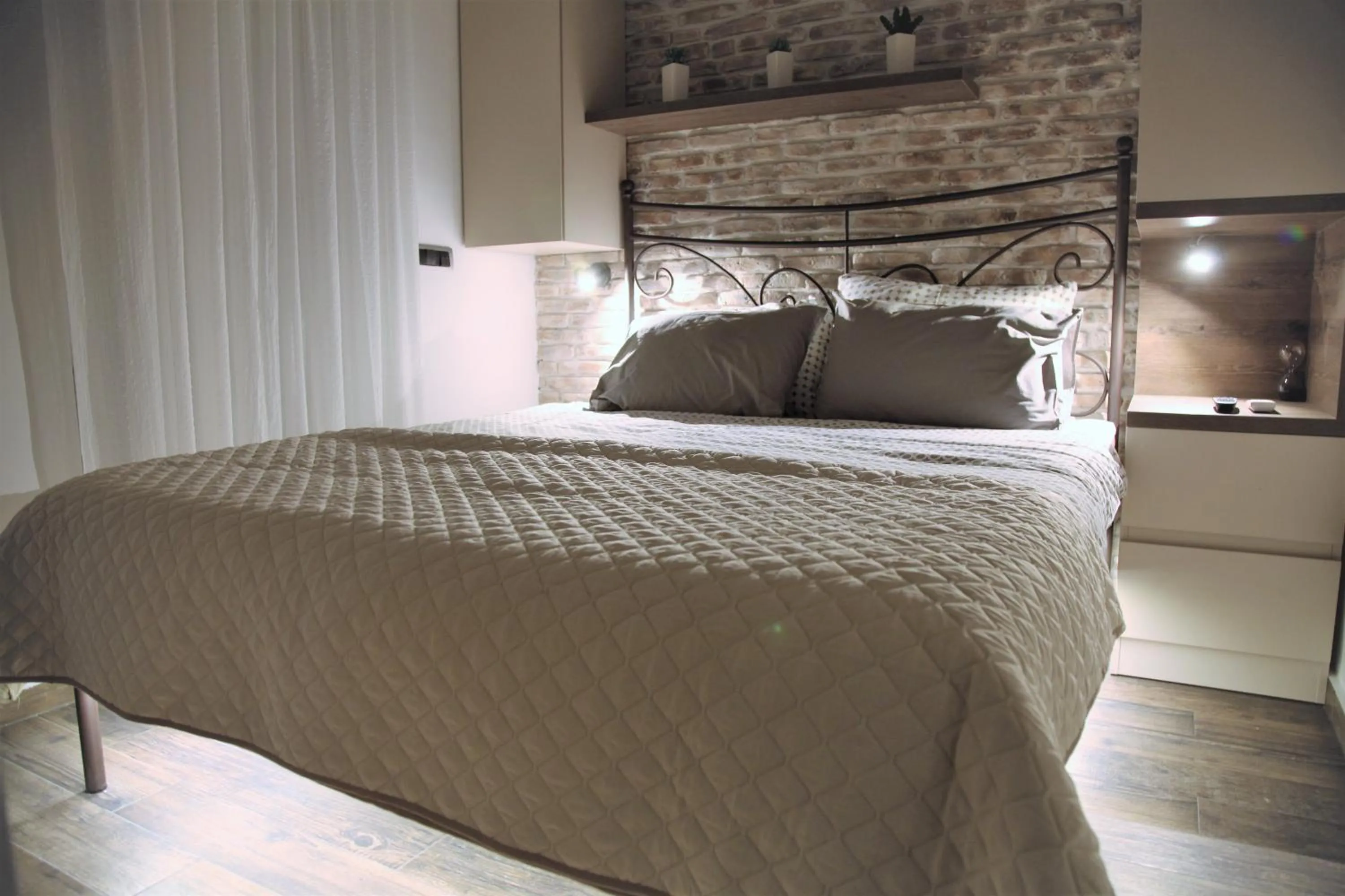 Bed in Al Mattina Apartments Belgrade