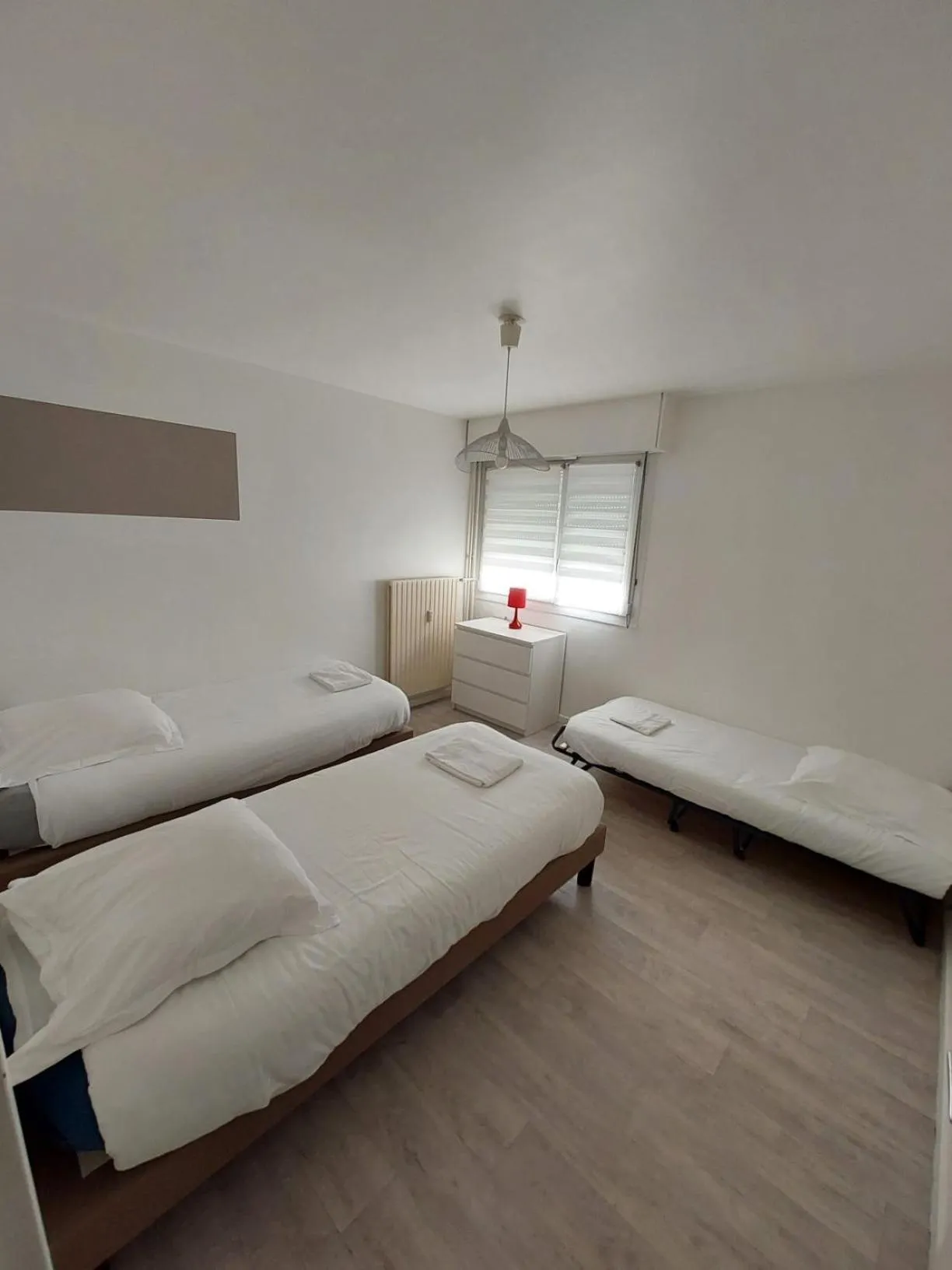 Bedroom, Bed in L'appart d'Eugénie société selogerametz com