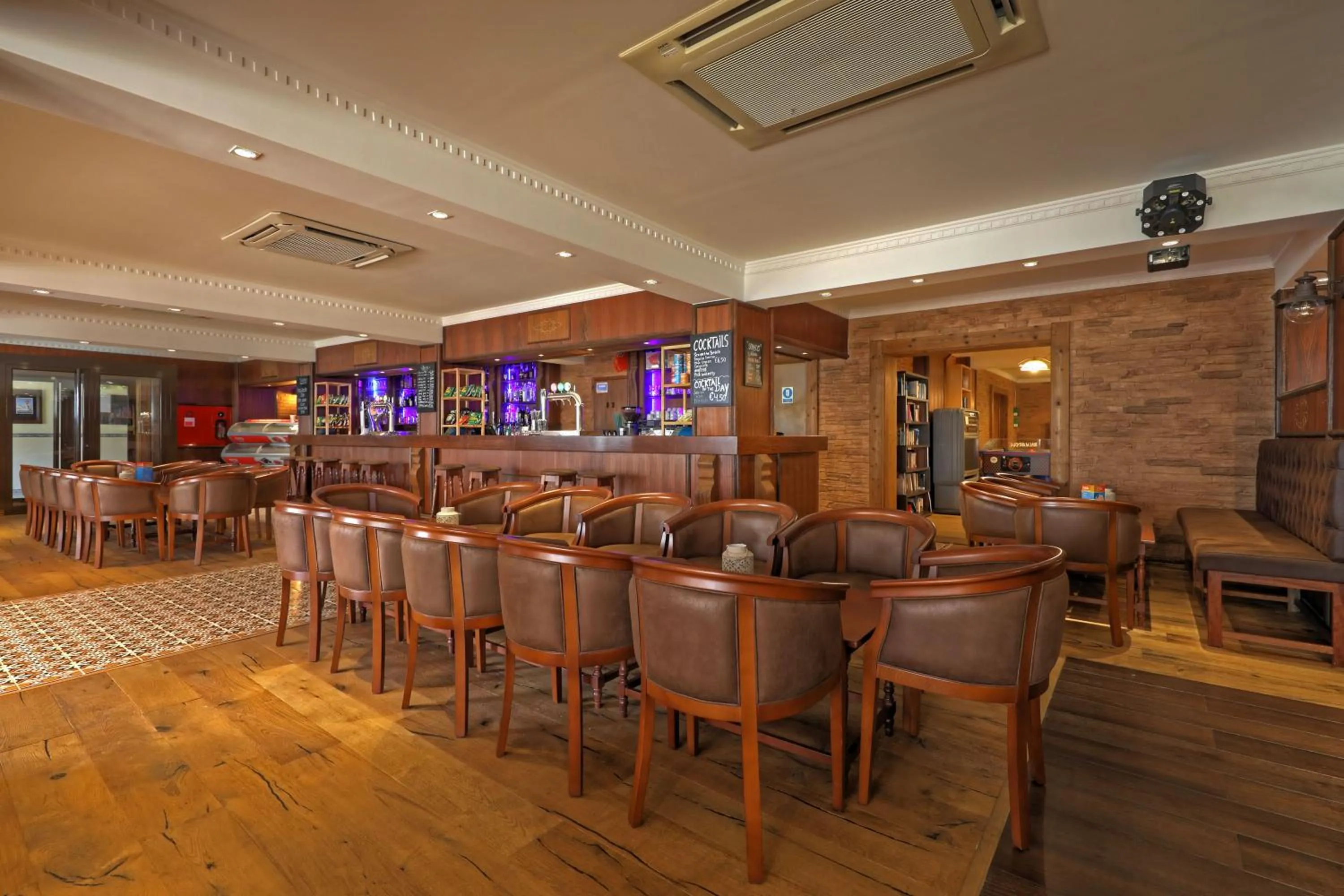 Lounge or bar in Aparthotel Paladim & Alagoamar