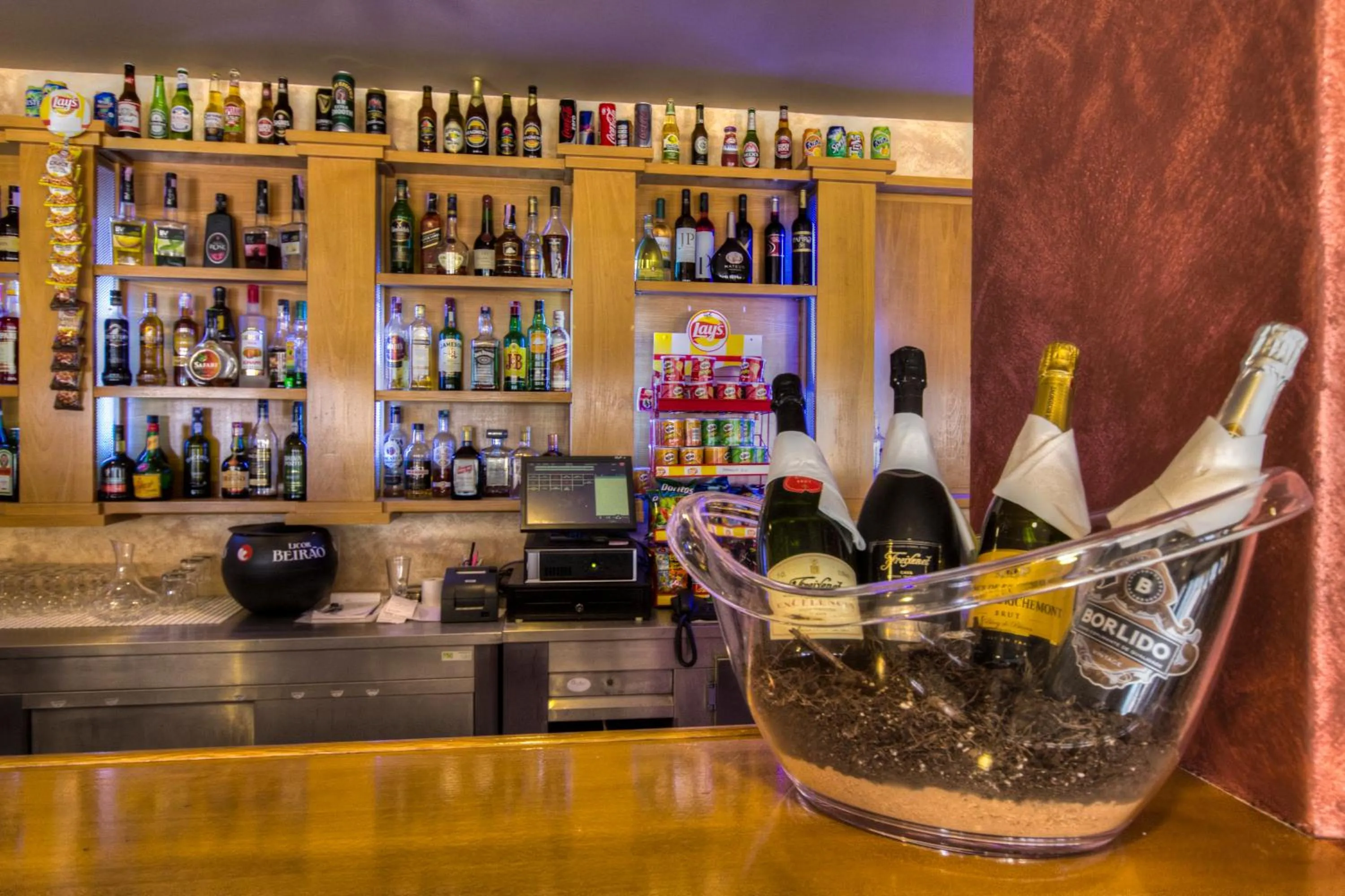 Lounge or bar in Aparthotel Paladim & Alagoamar