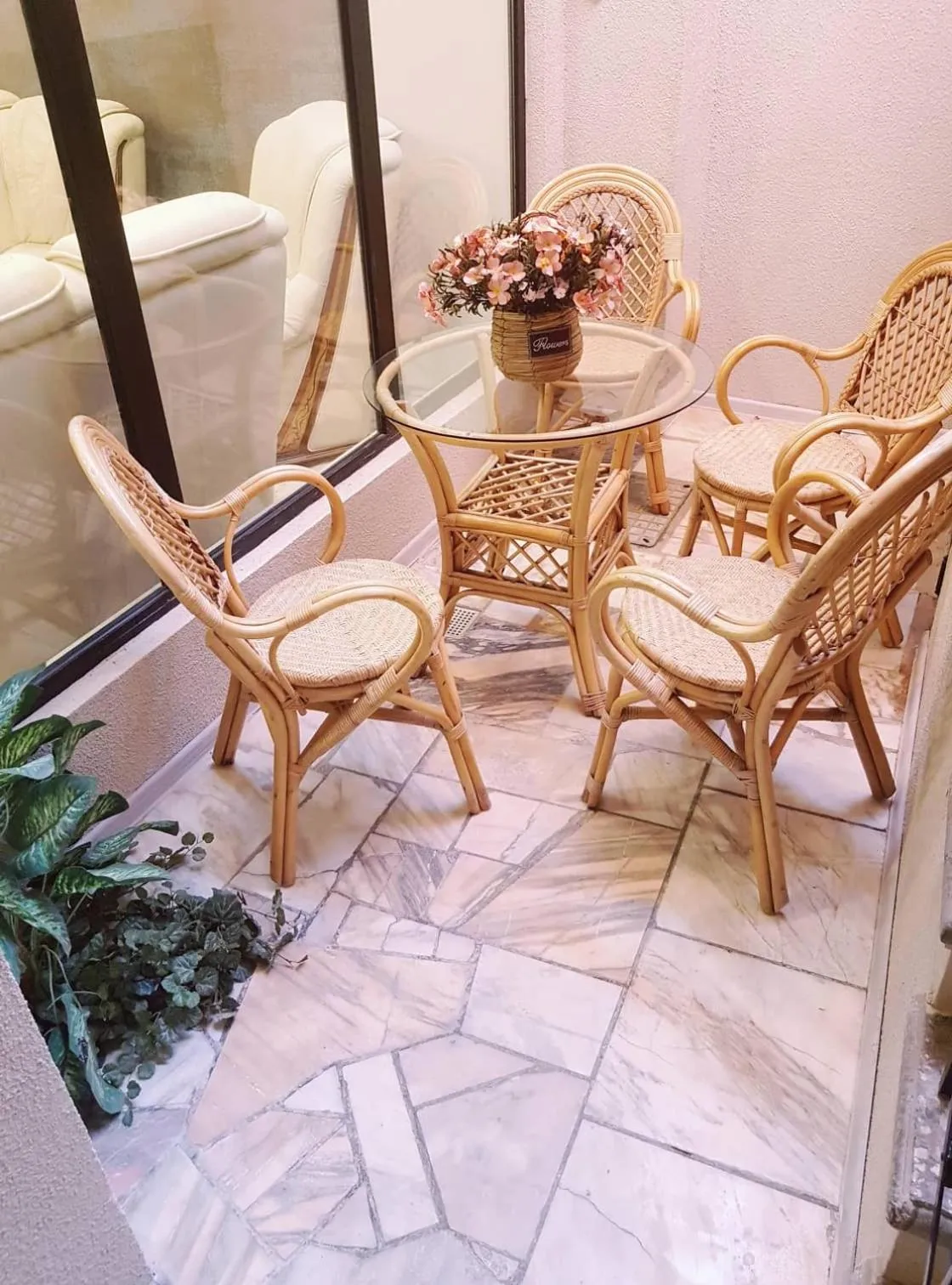 Seating area in Hotel Classic