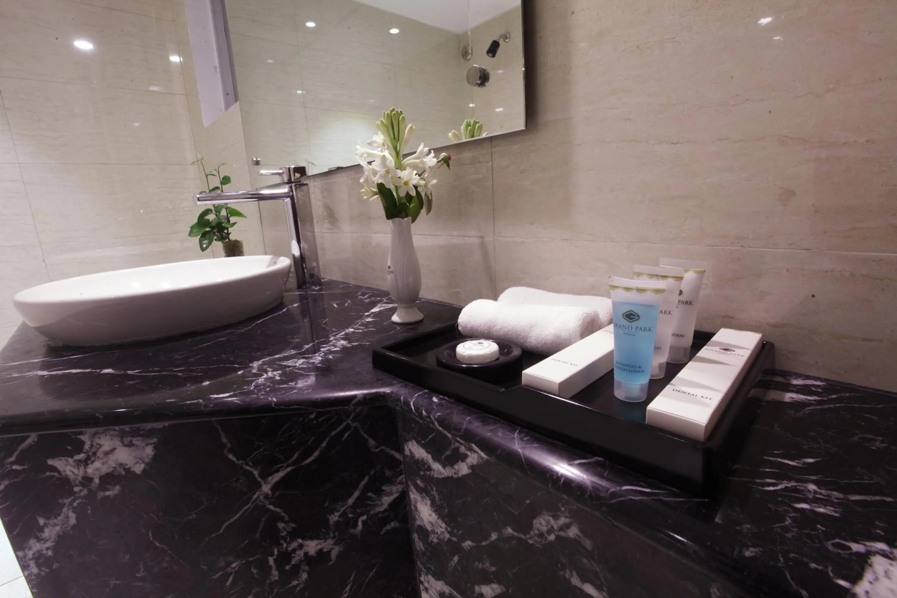 Toilet in Hotel Grand Park Barishal