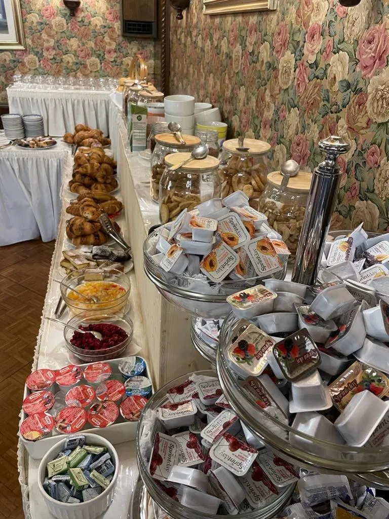 Food and drinks in Villaggio Hotel Aquila